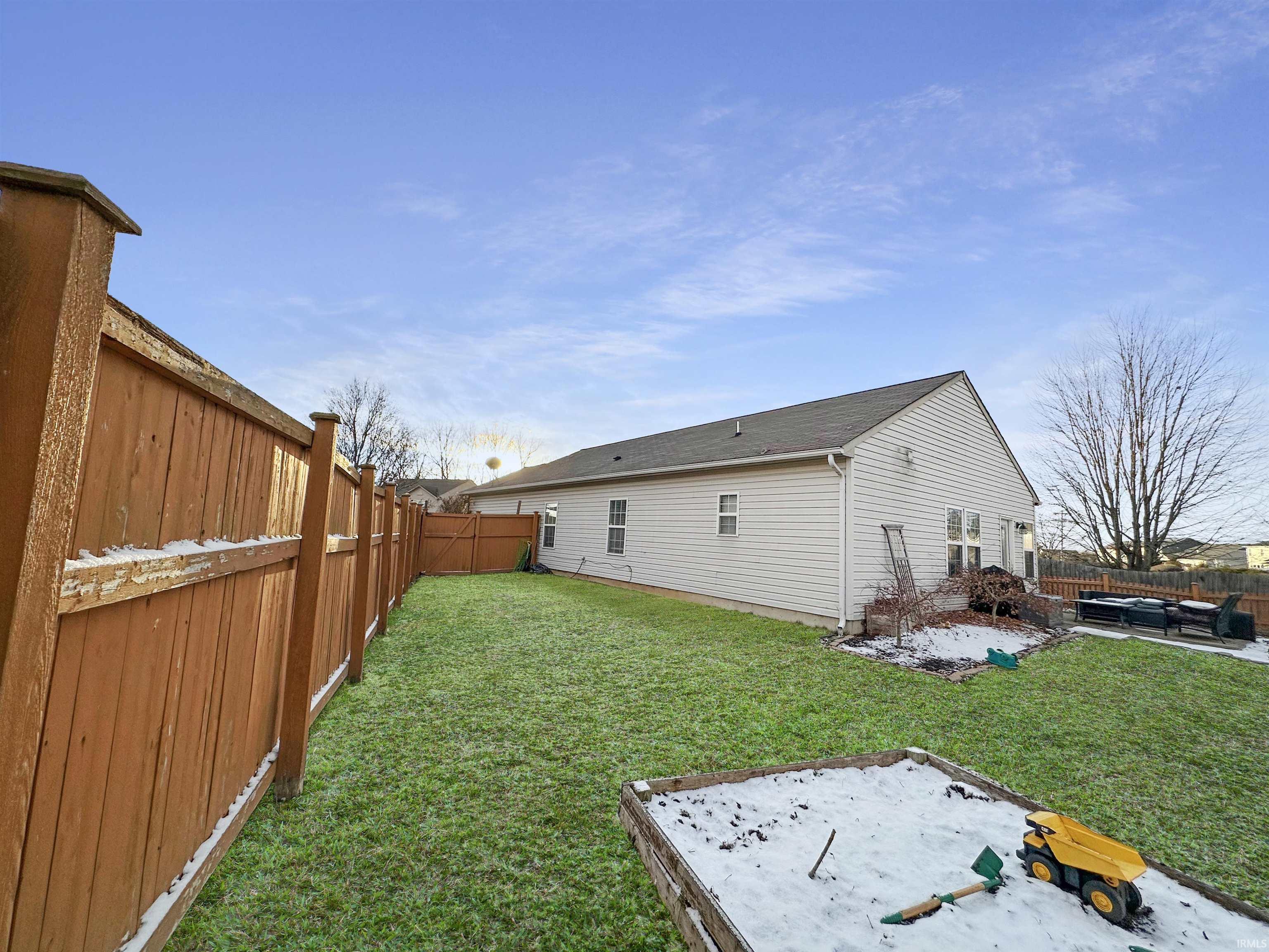 15597 Outside Trail