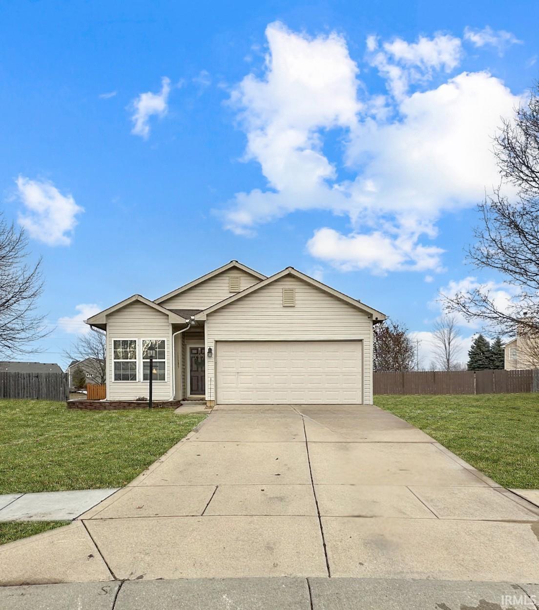 15597 Outside Trail