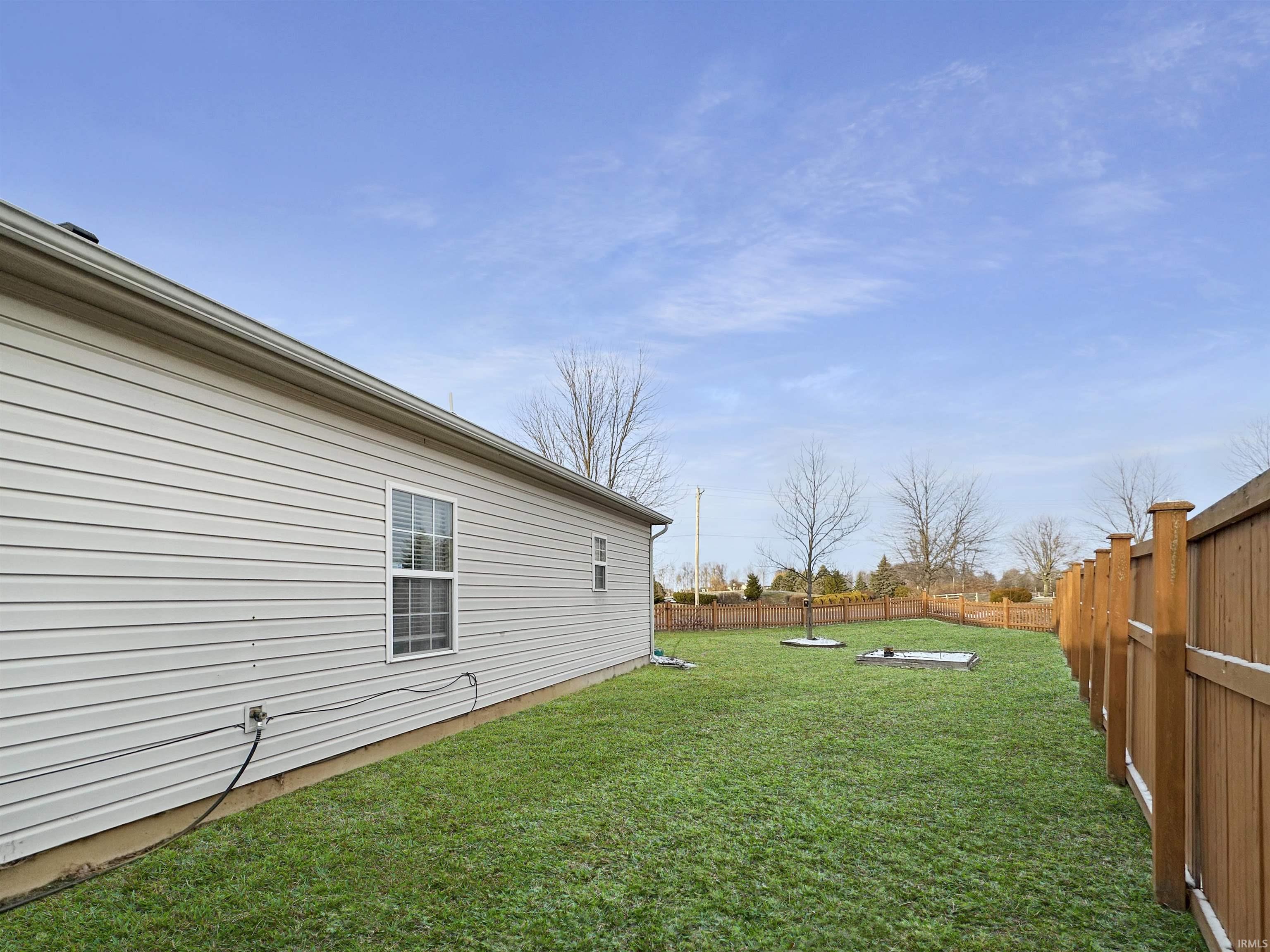 15597 Outside Trail