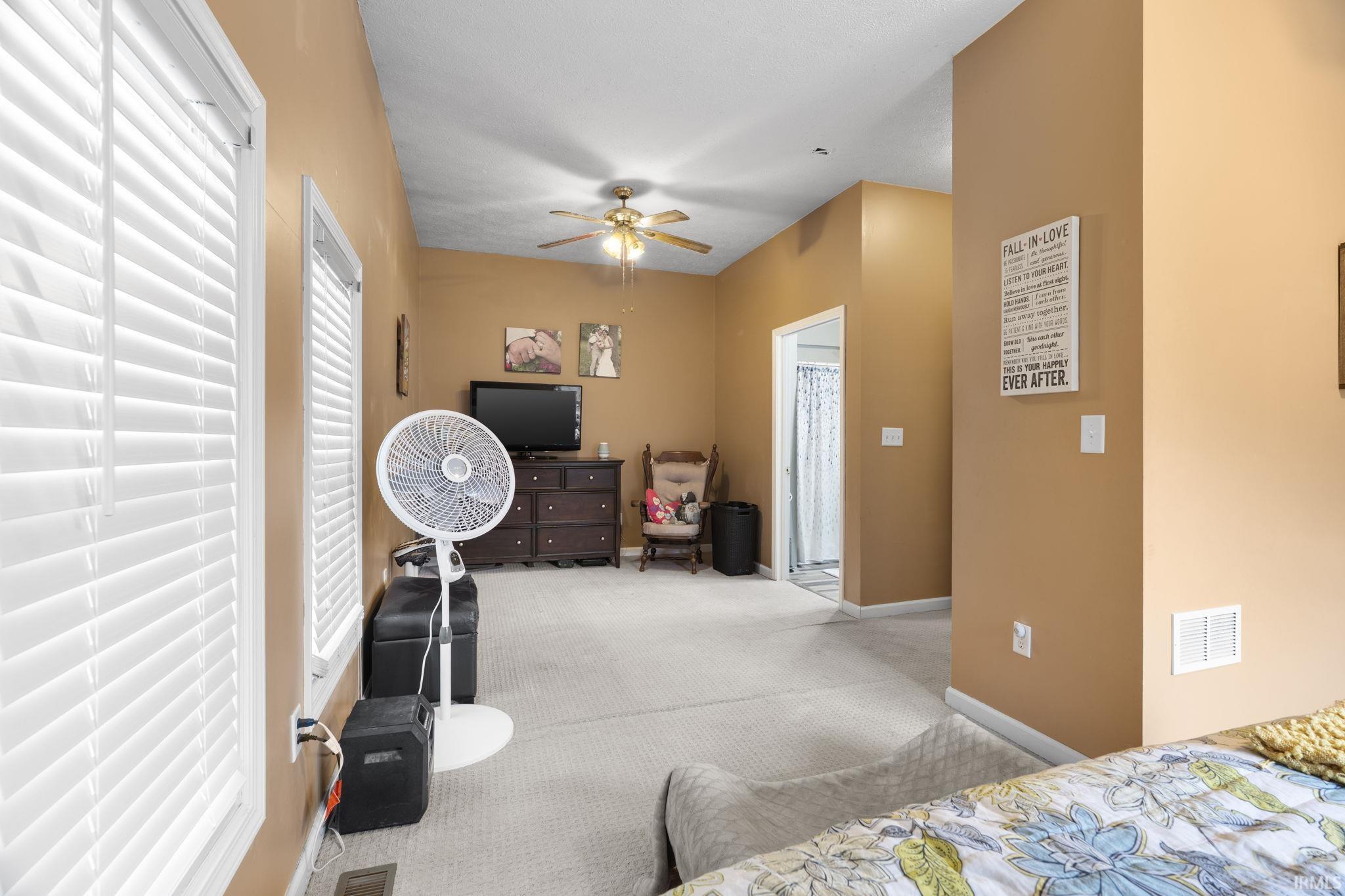 5136 S 700 W Road