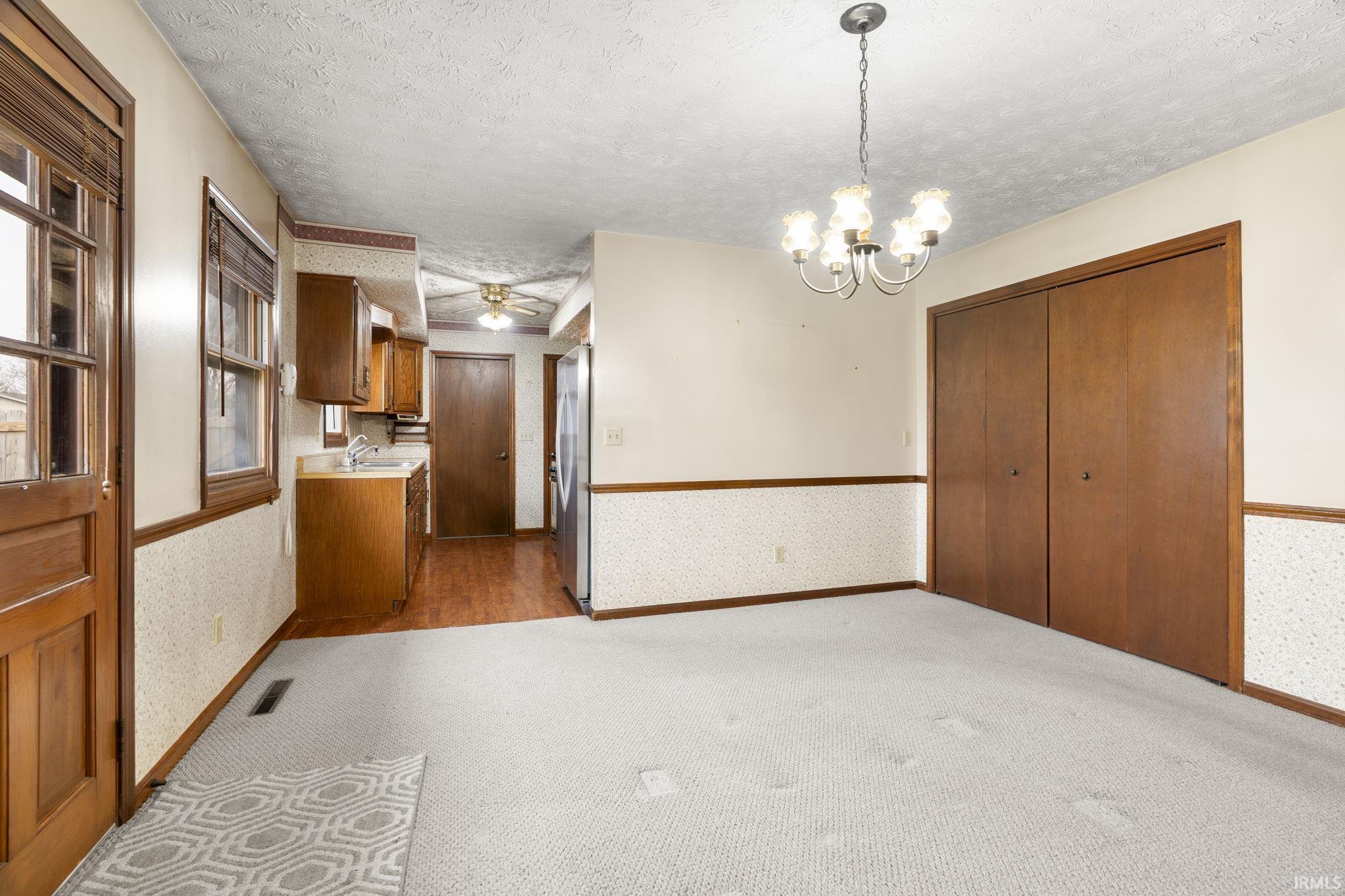 836 Foxwood Drive