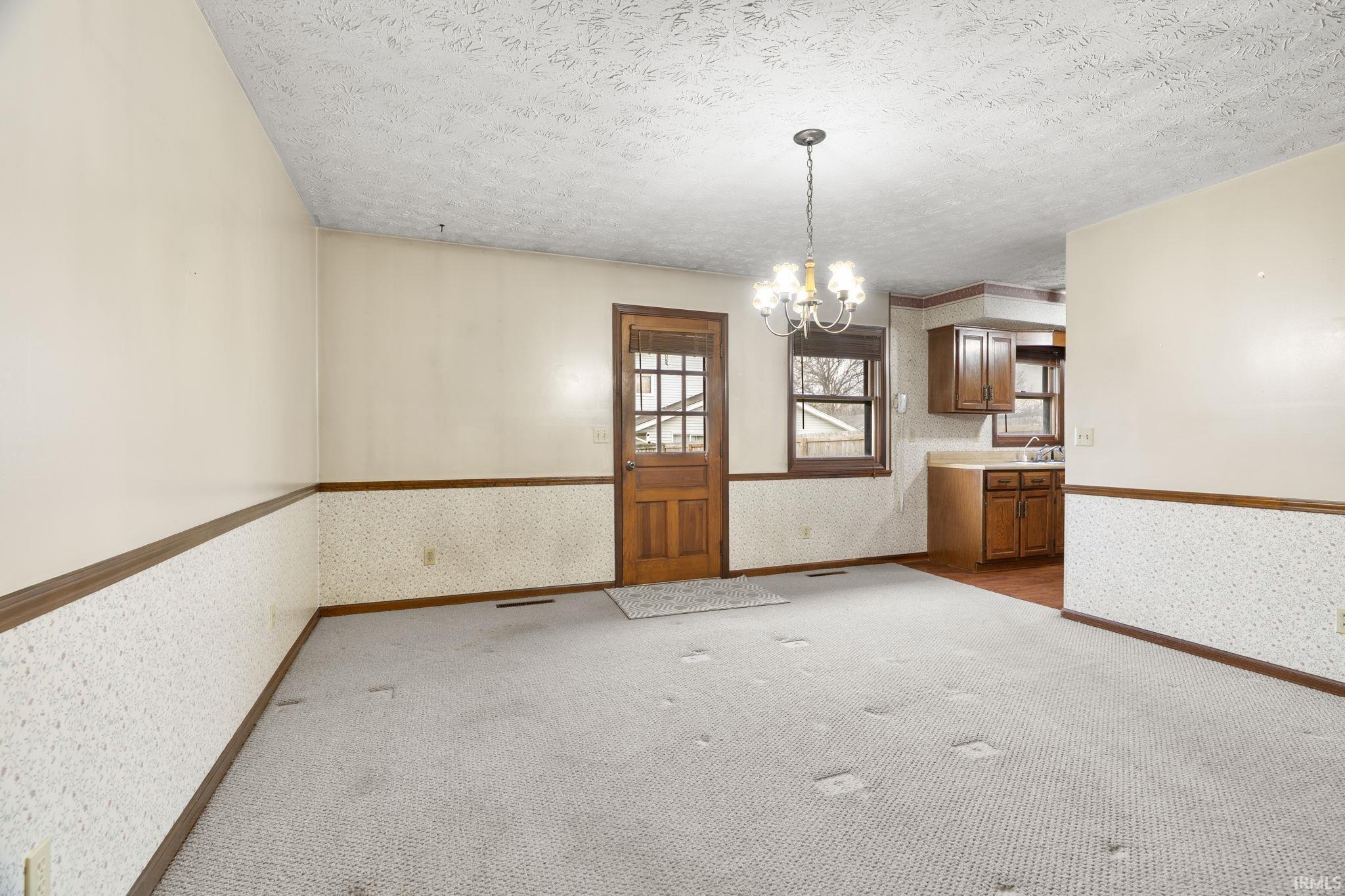 836 Foxwood Drive