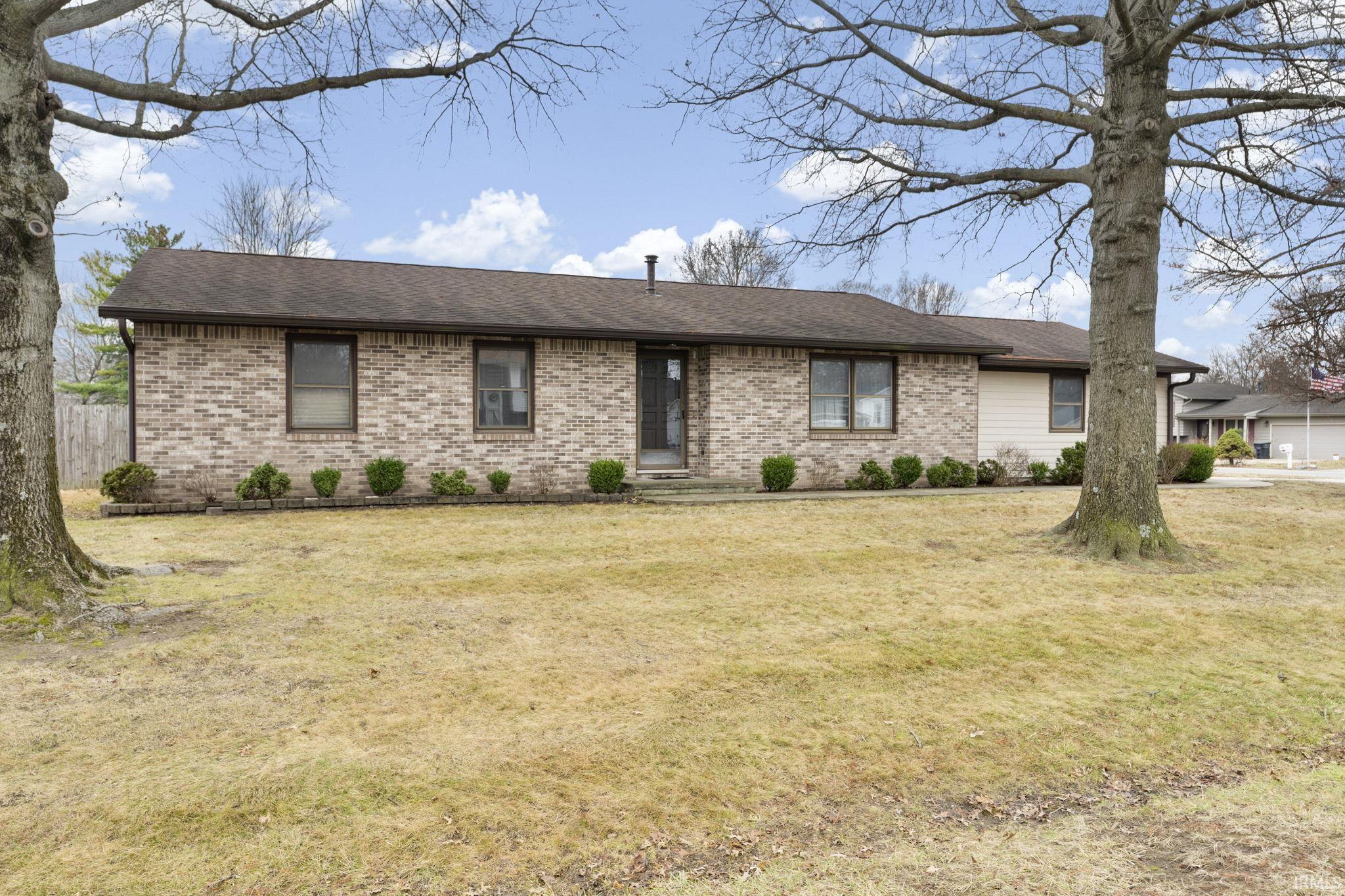 836 Foxwood Drive