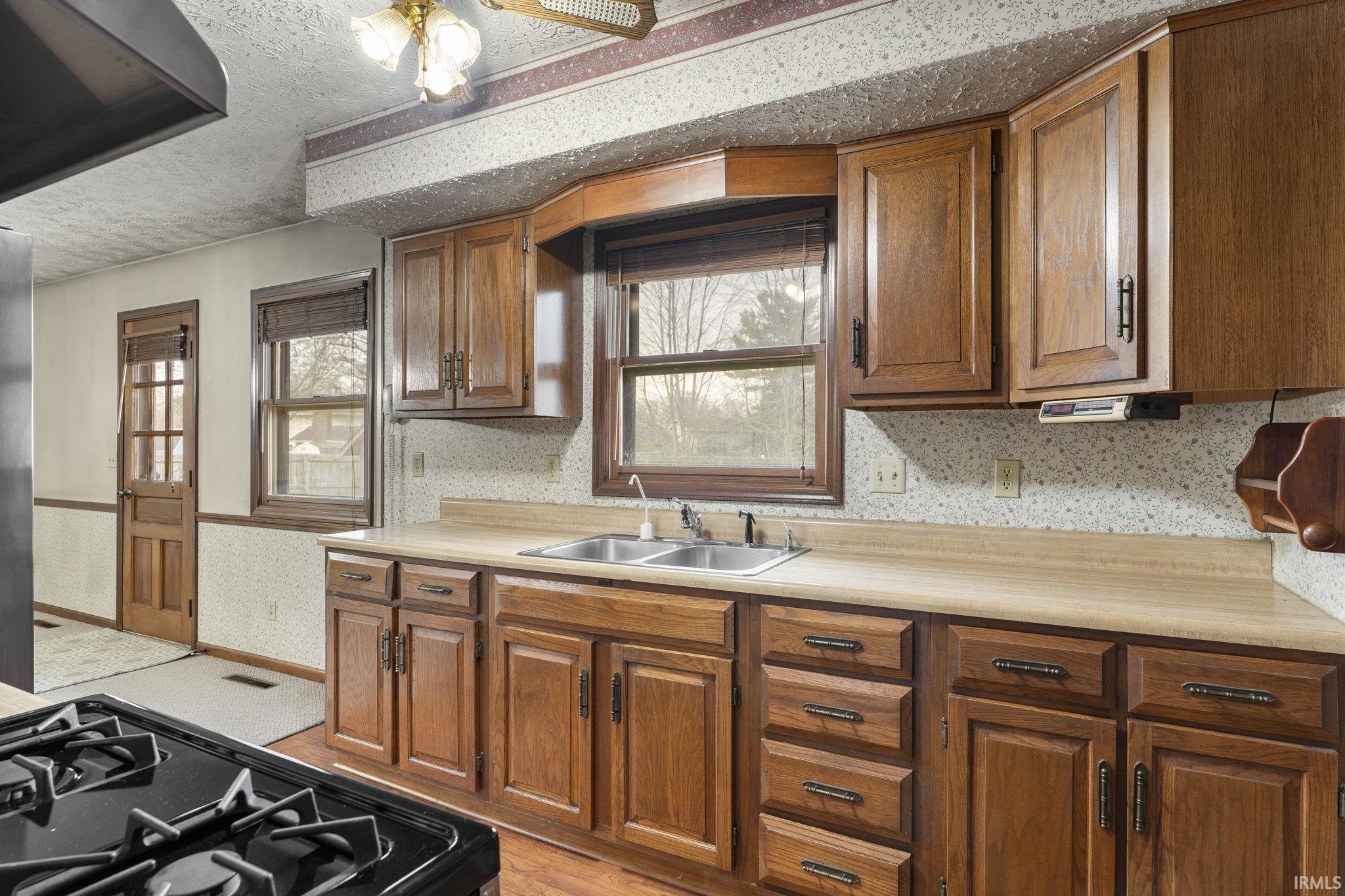 836 Foxwood Drive