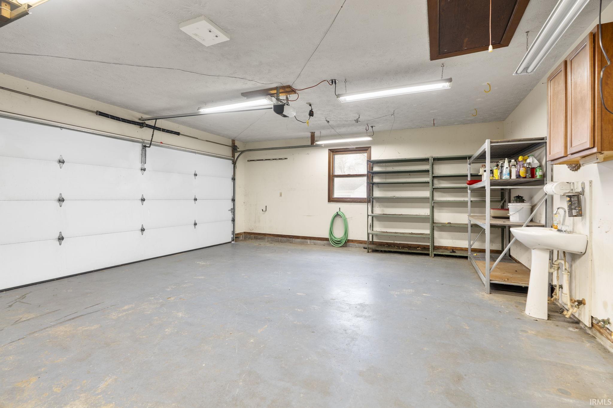 836 Foxwood Drive