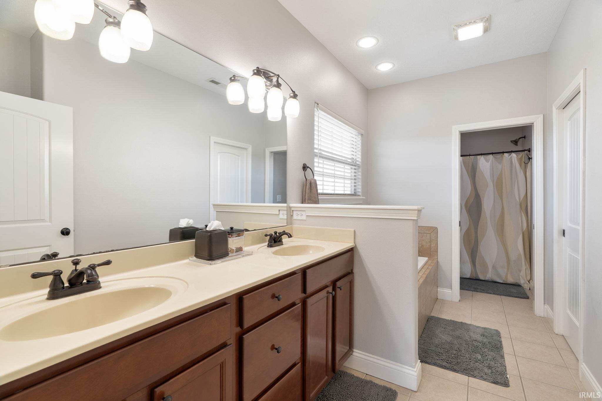 1548 Keystone Court