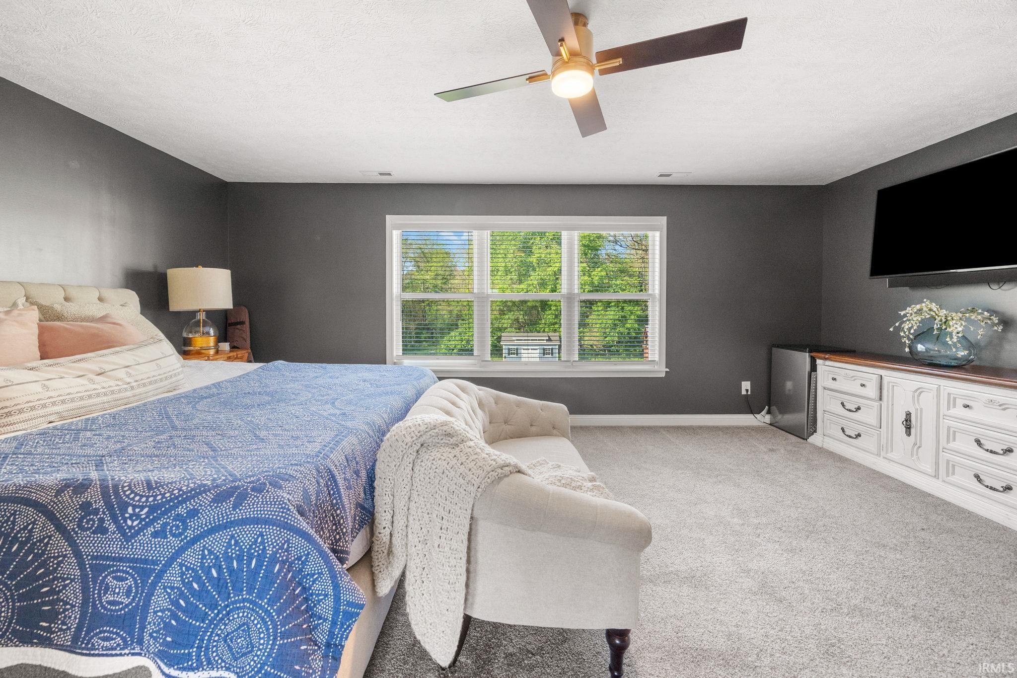 9075 Lantern Lane