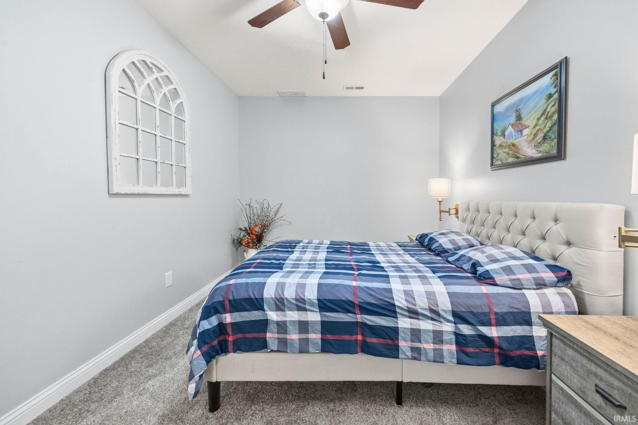 9075 Lantern Lane