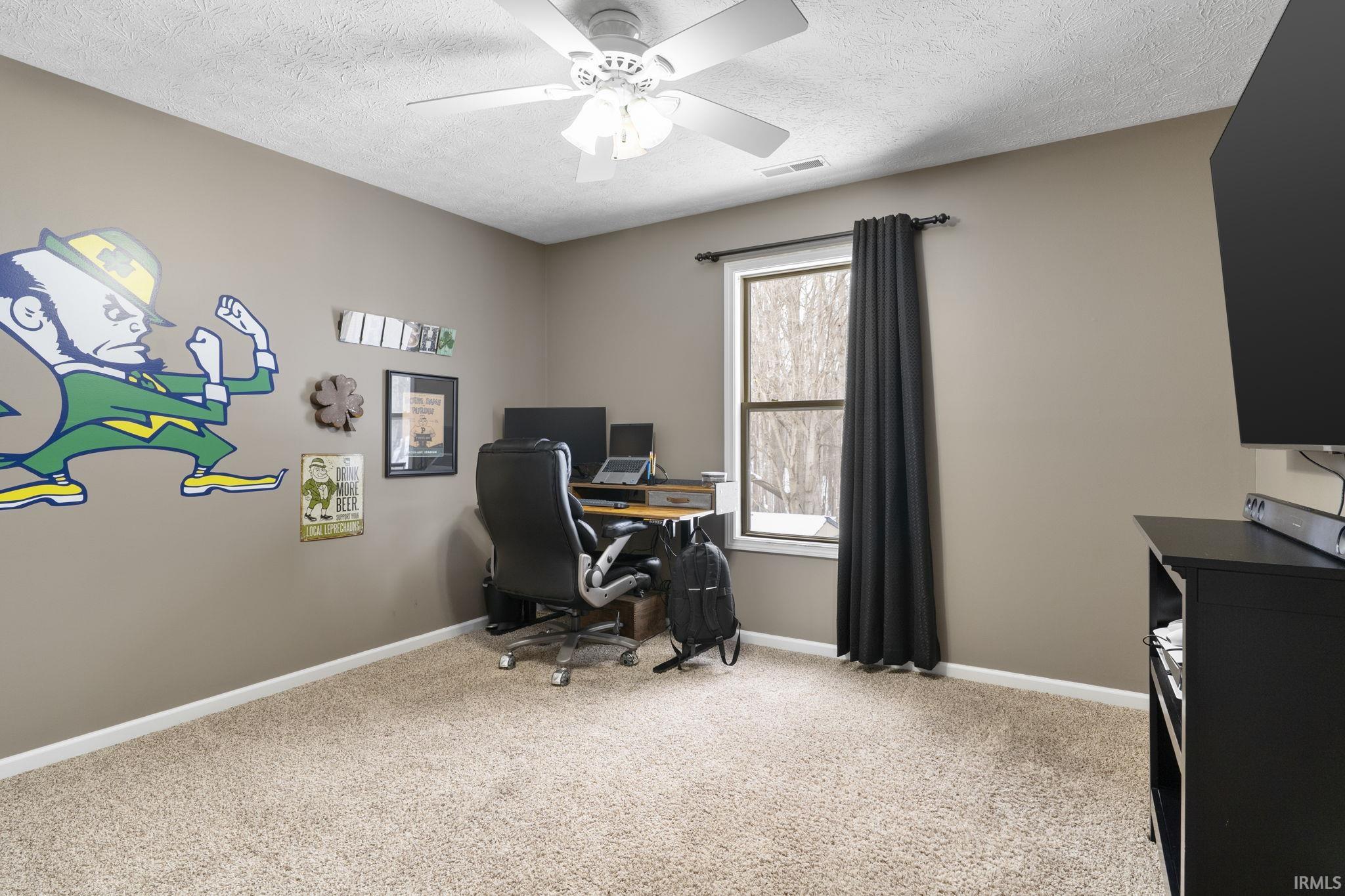 7561 Ridgeview Lane
