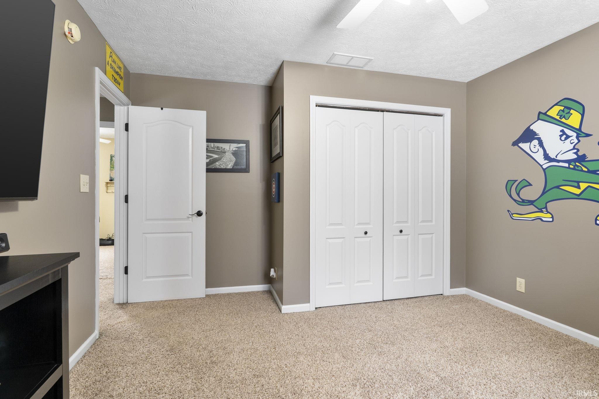 7561 Ridgeview Lane