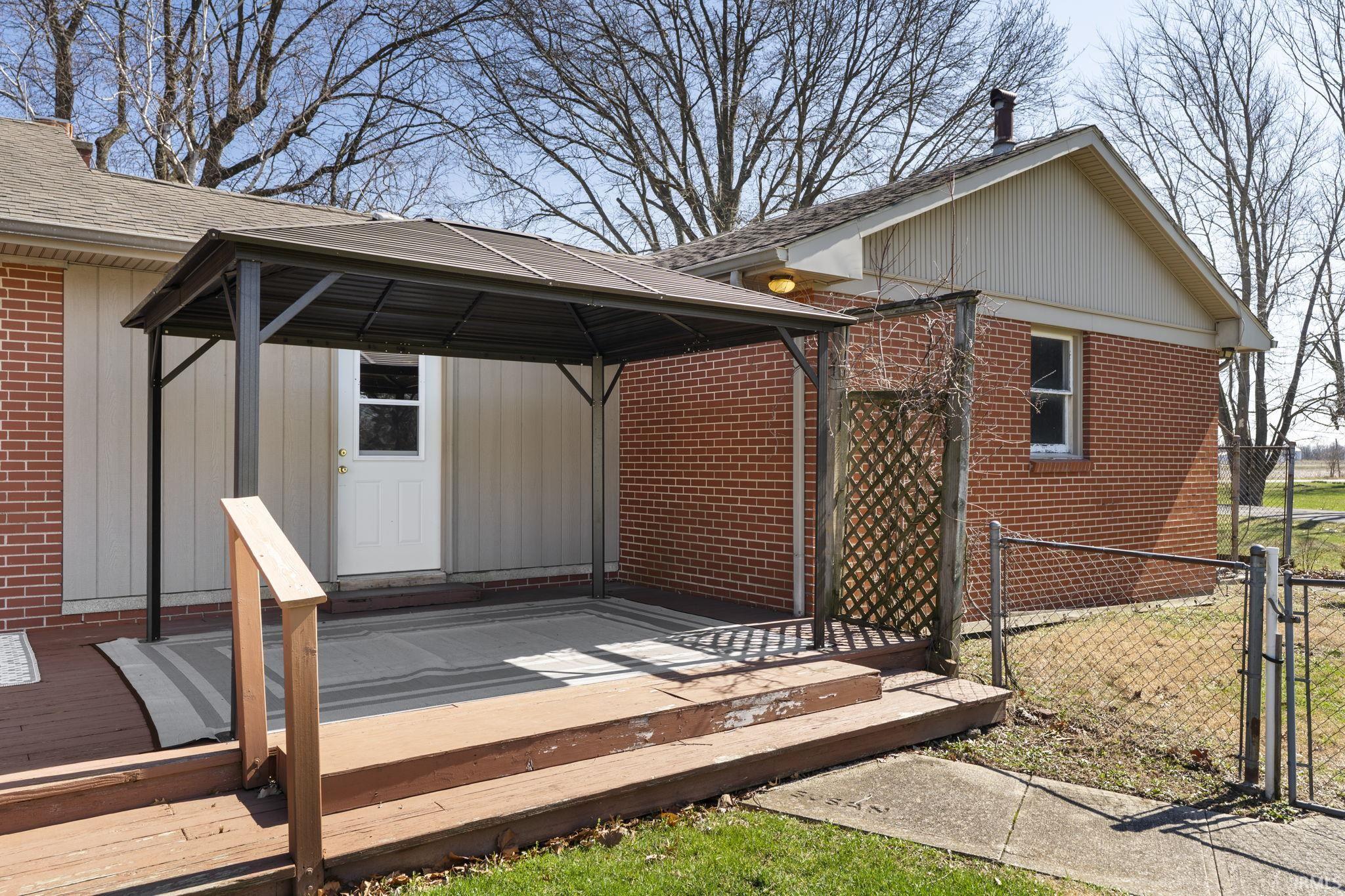 262 N ST RD 39