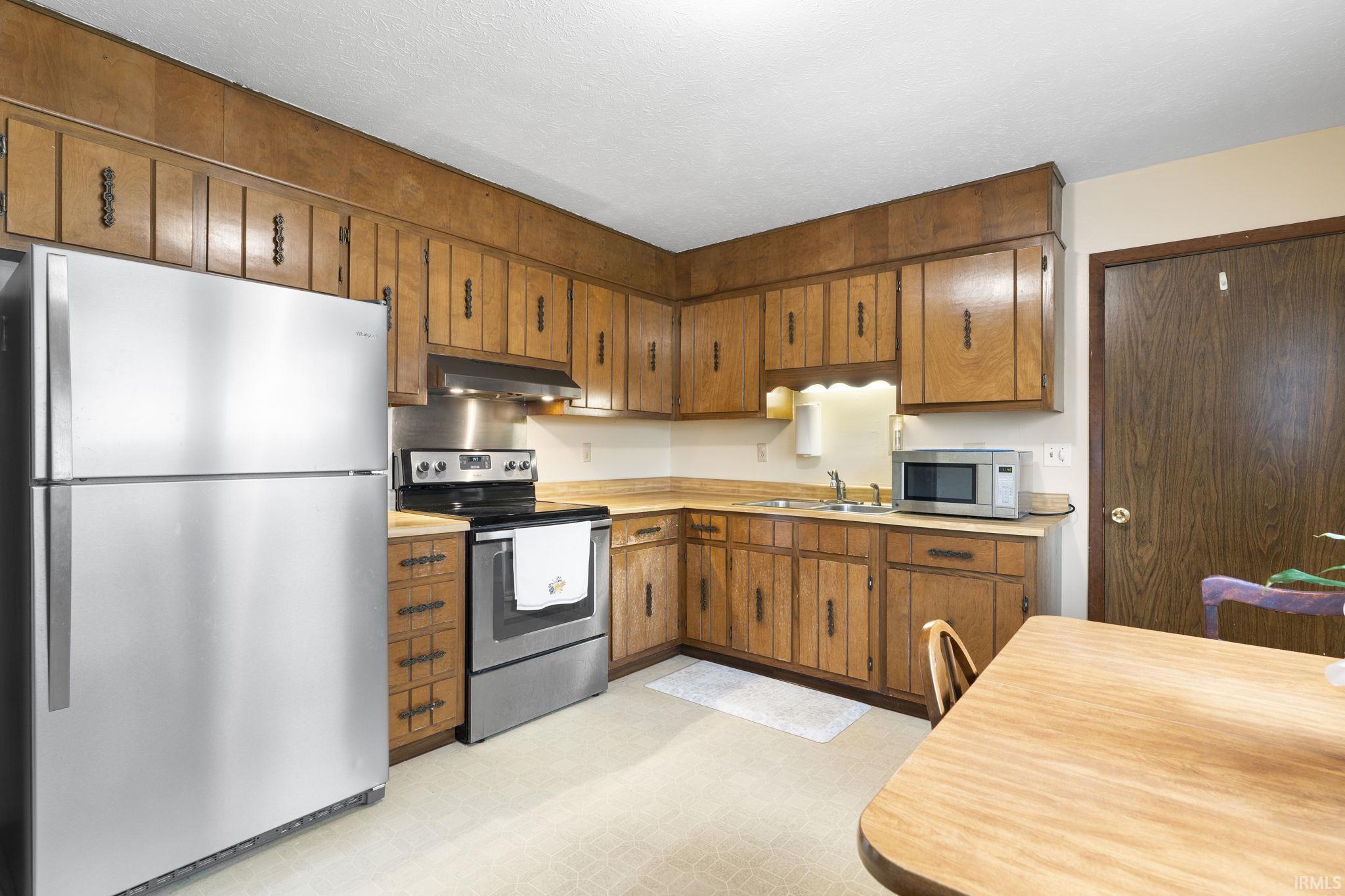 511 W 6Th Street