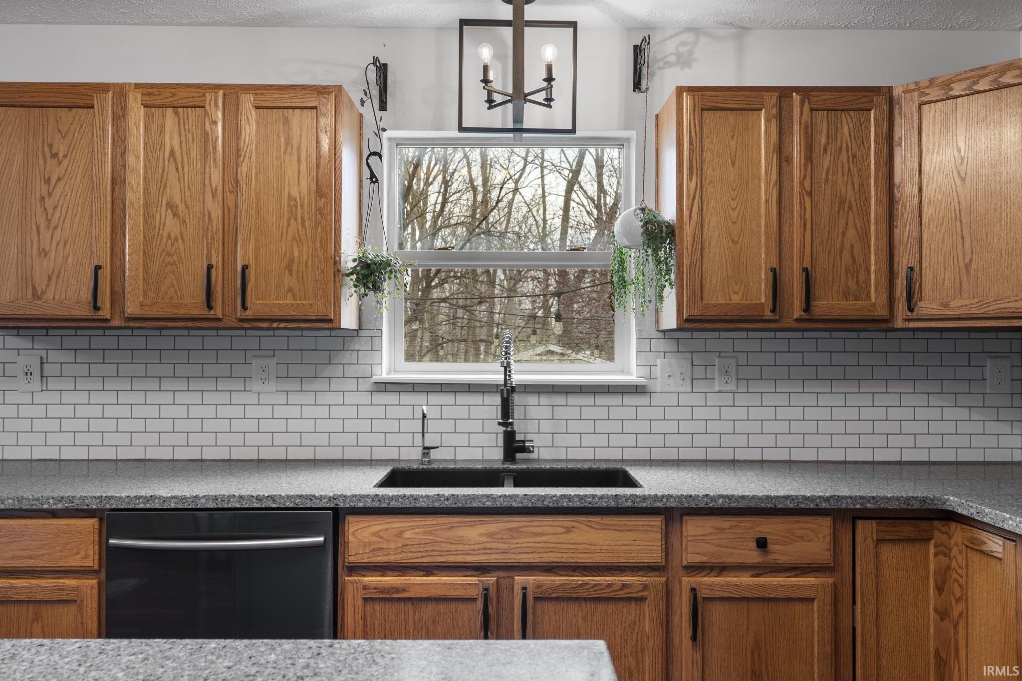 689 Winslow Lane