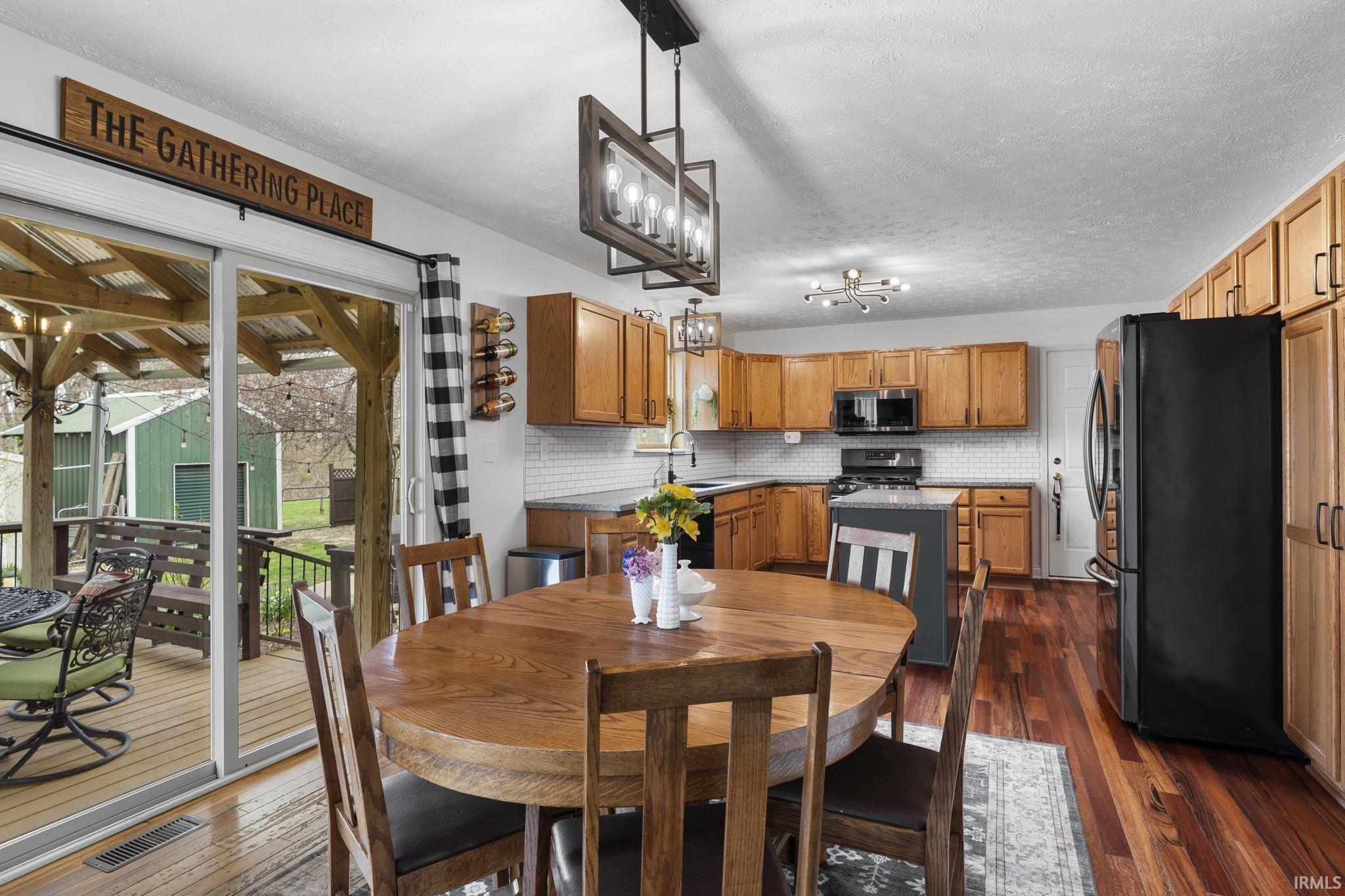 689 Winslow Lane