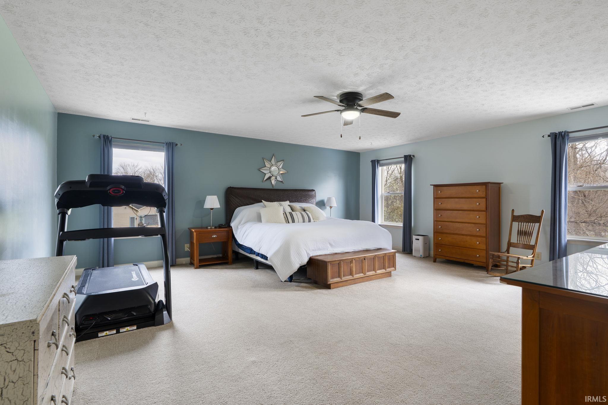 689 Winslow Lane