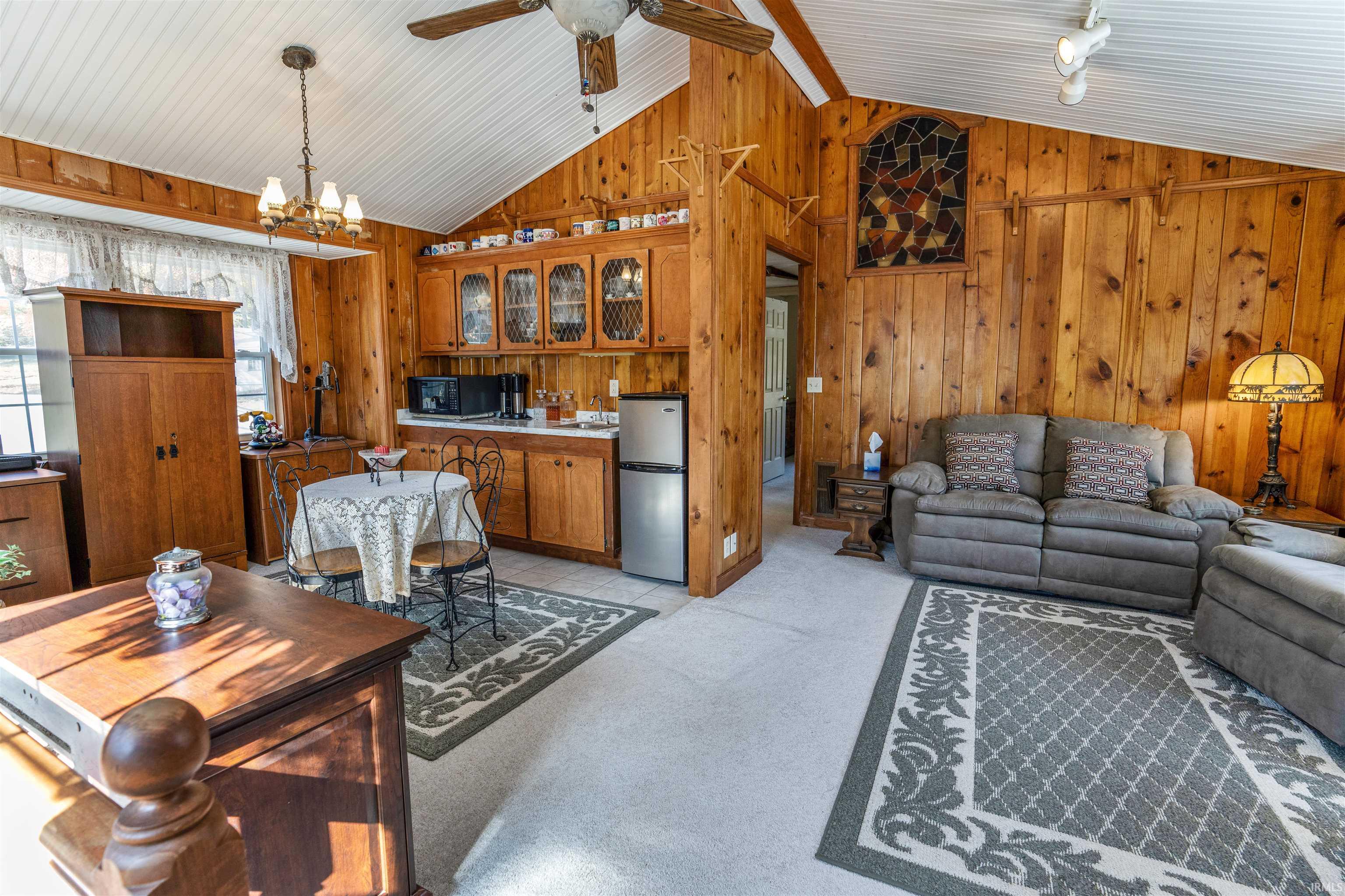 5785 E Golden Hills Drive