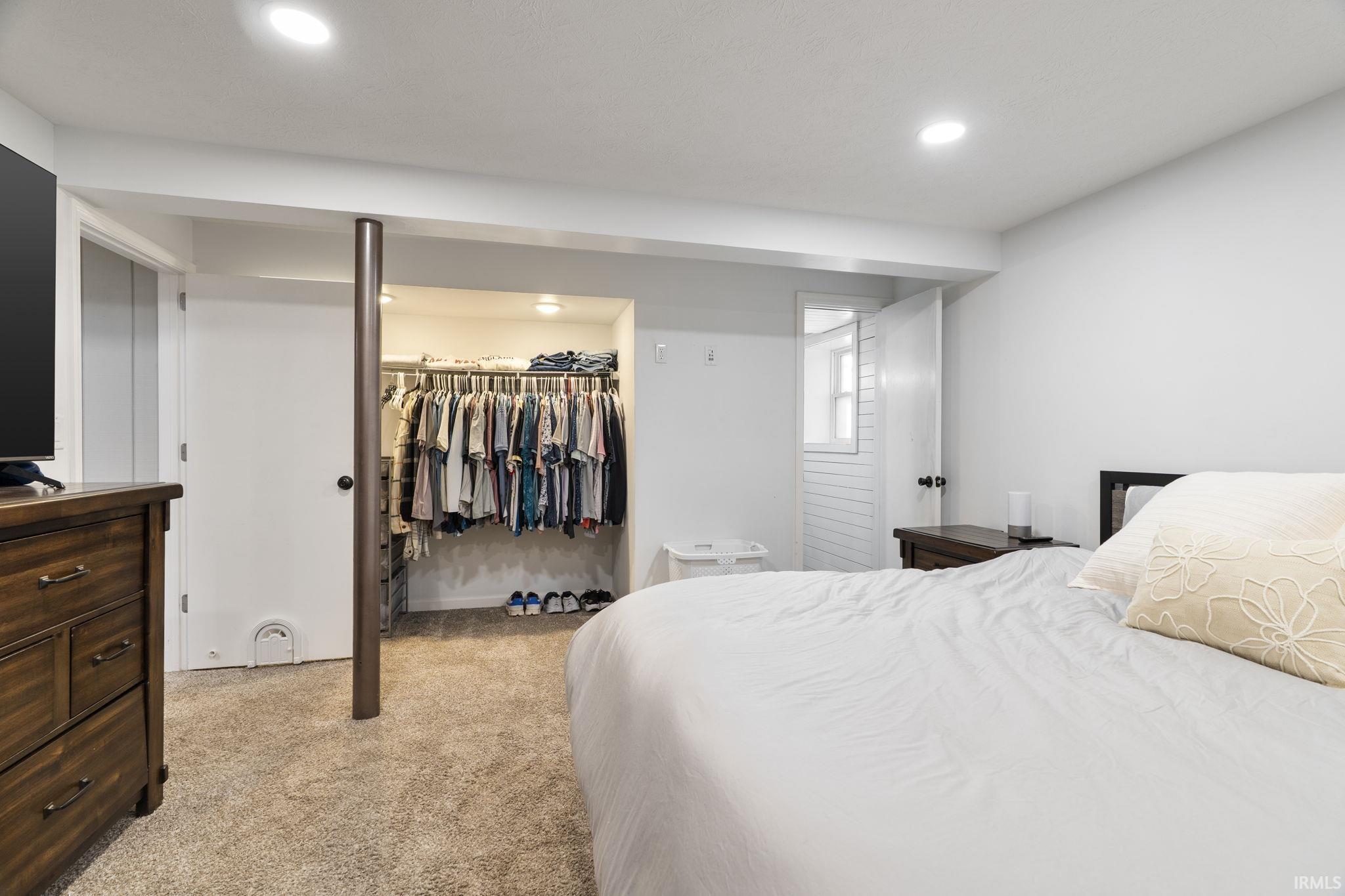 56 Knoll Crest Court