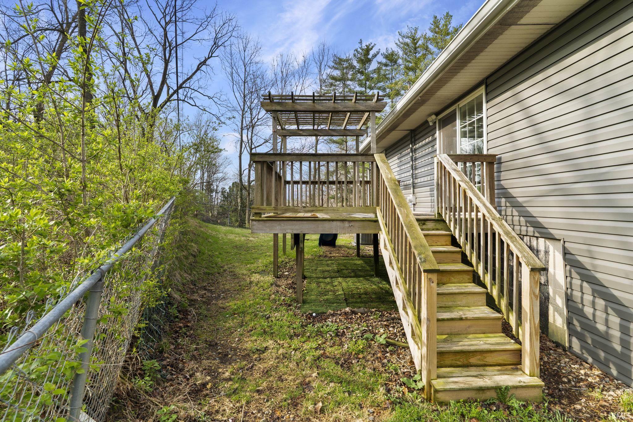 56 Knoll Crest Court