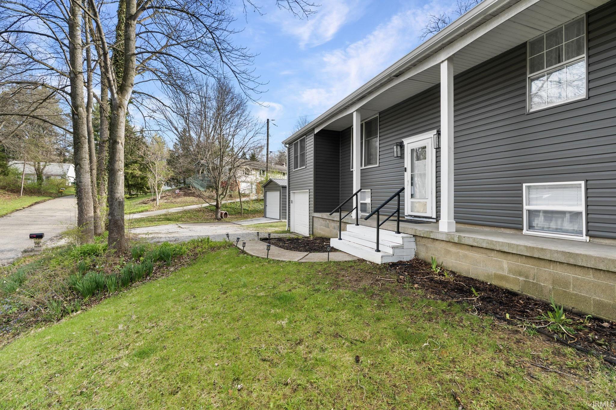 56 Knoll Crest Court