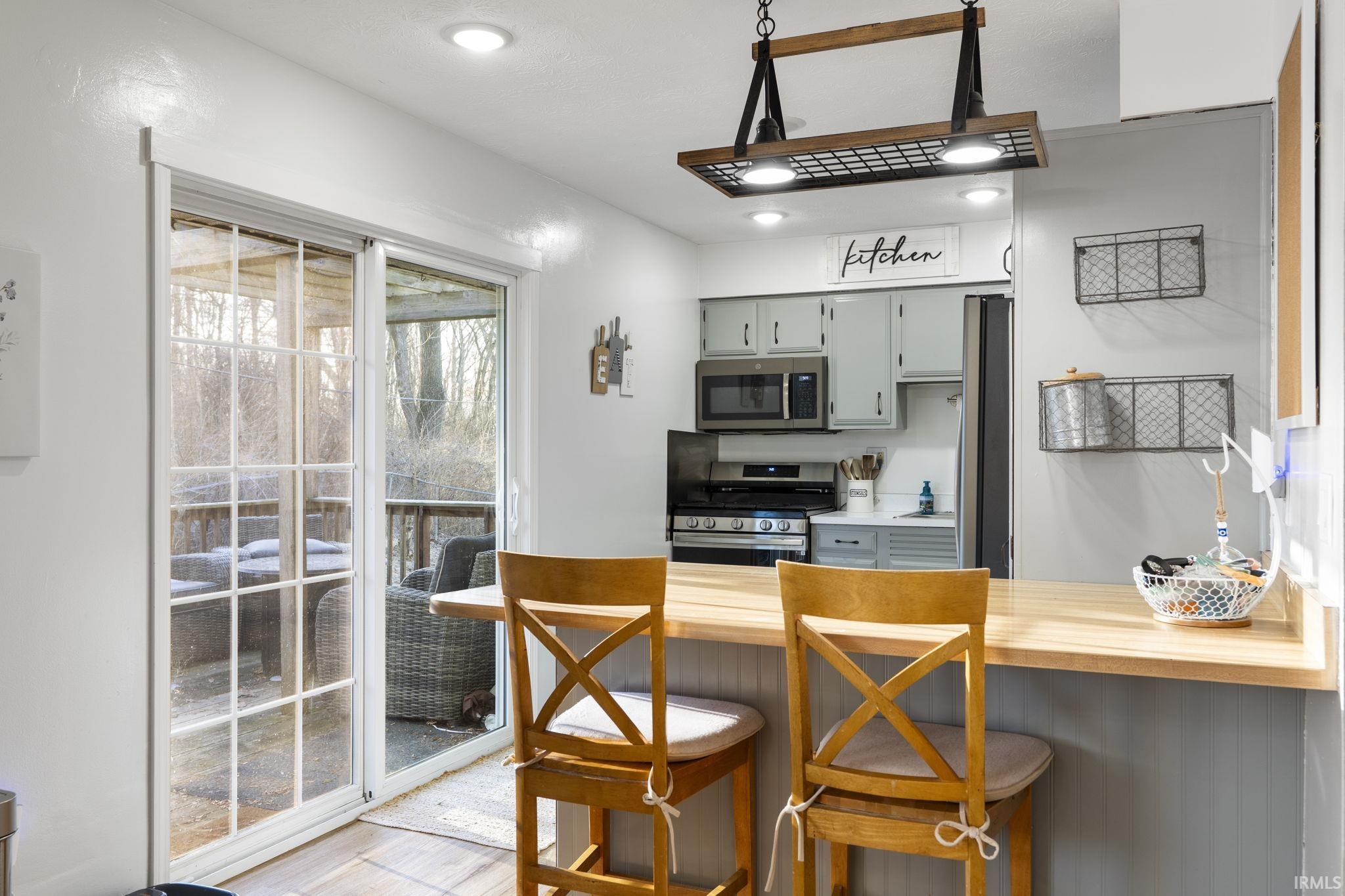 56 Knoll Crest Court