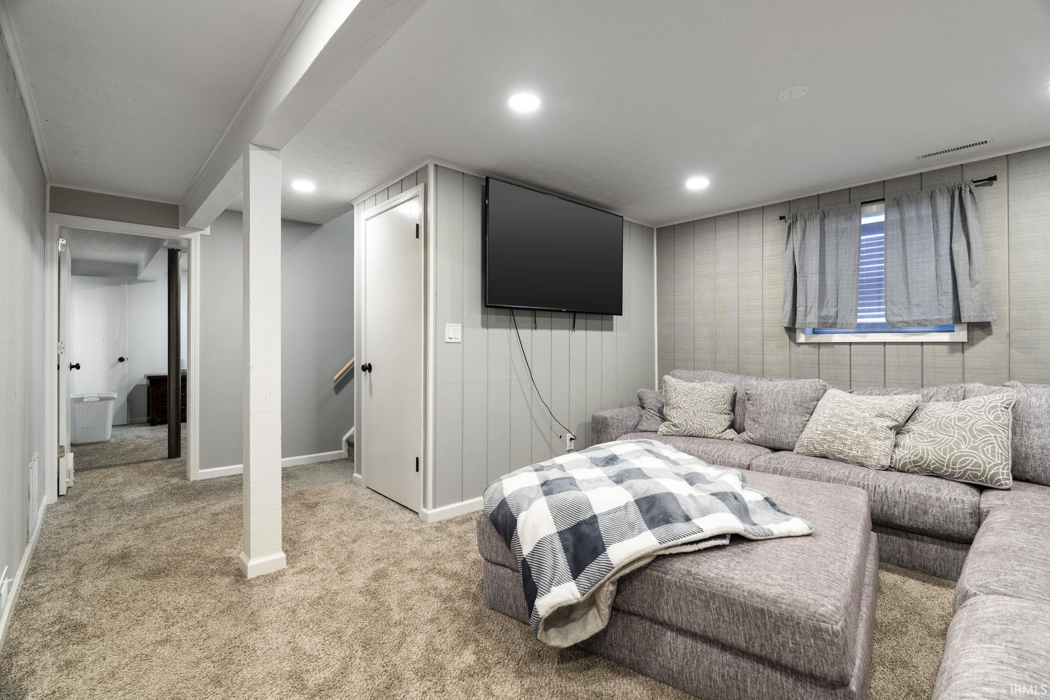 56 Knoll Crest Court