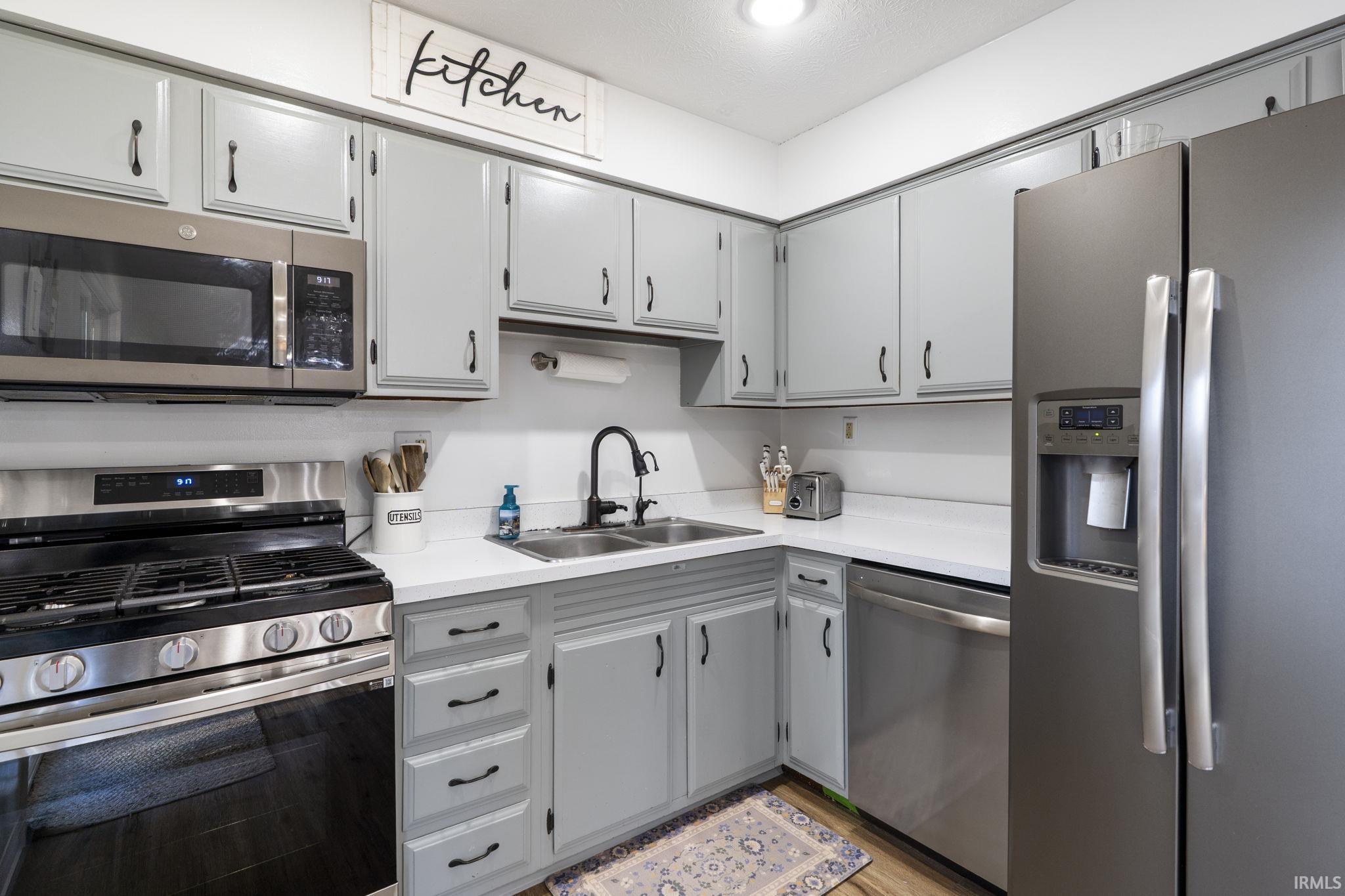 56 Knoll Crest Court