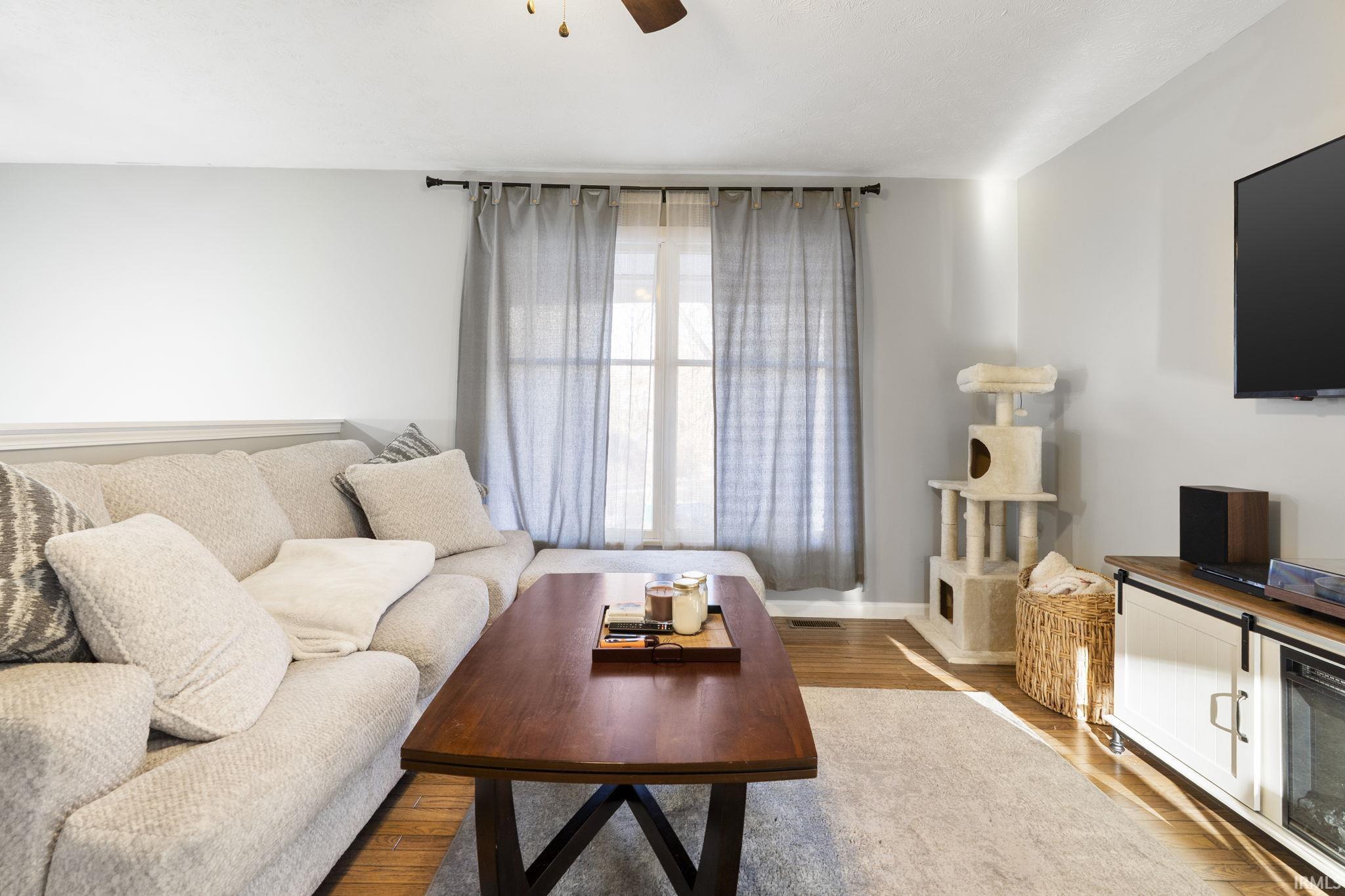 56 Knoll Crest Court