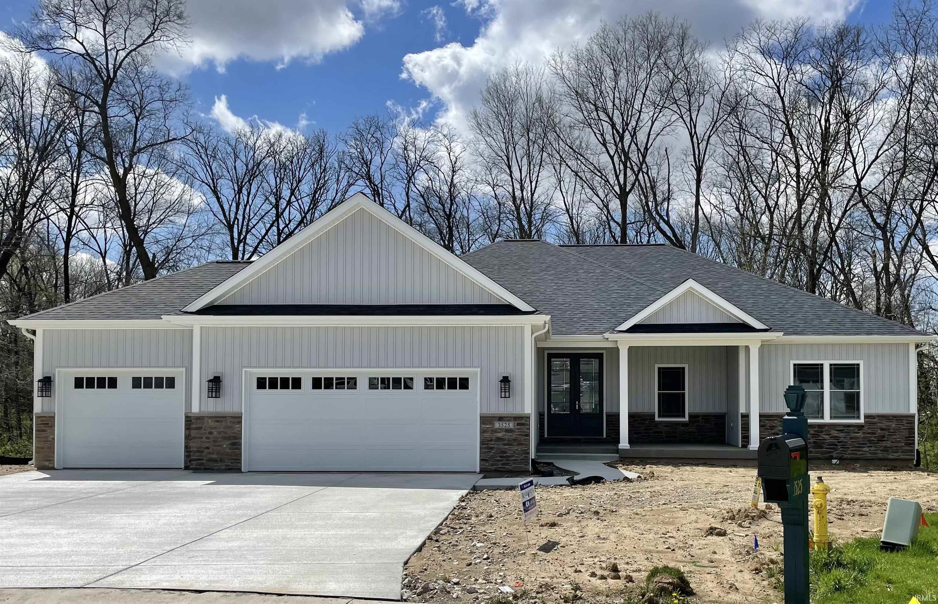 3525 Amesbury Court