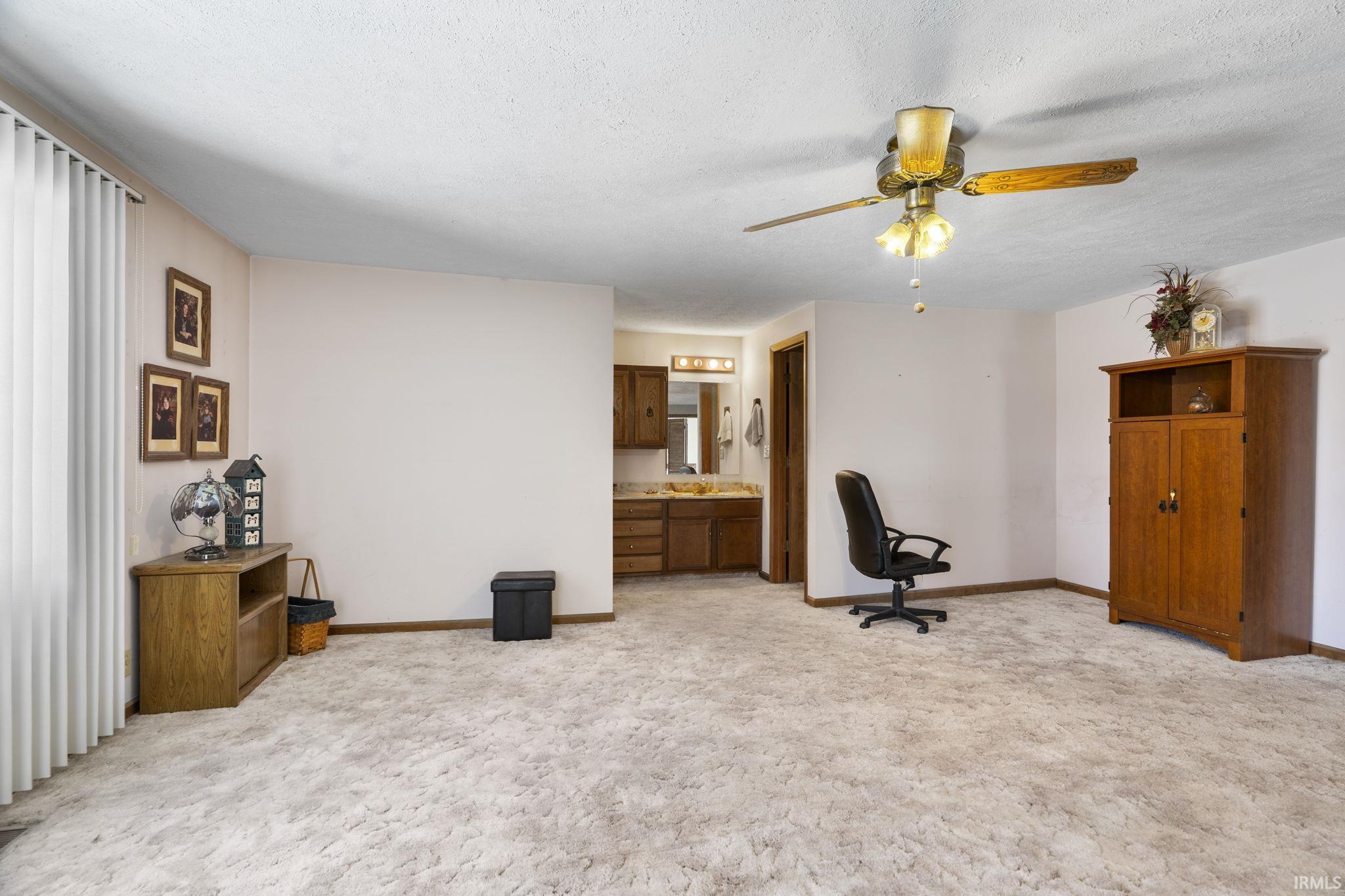 11068 N Lower Lake Shore Drive