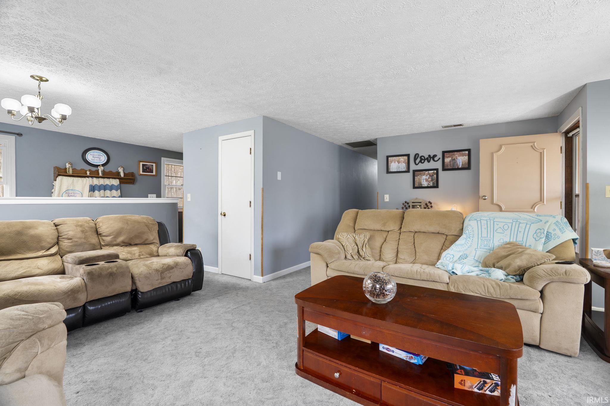 8277 Timber Lane