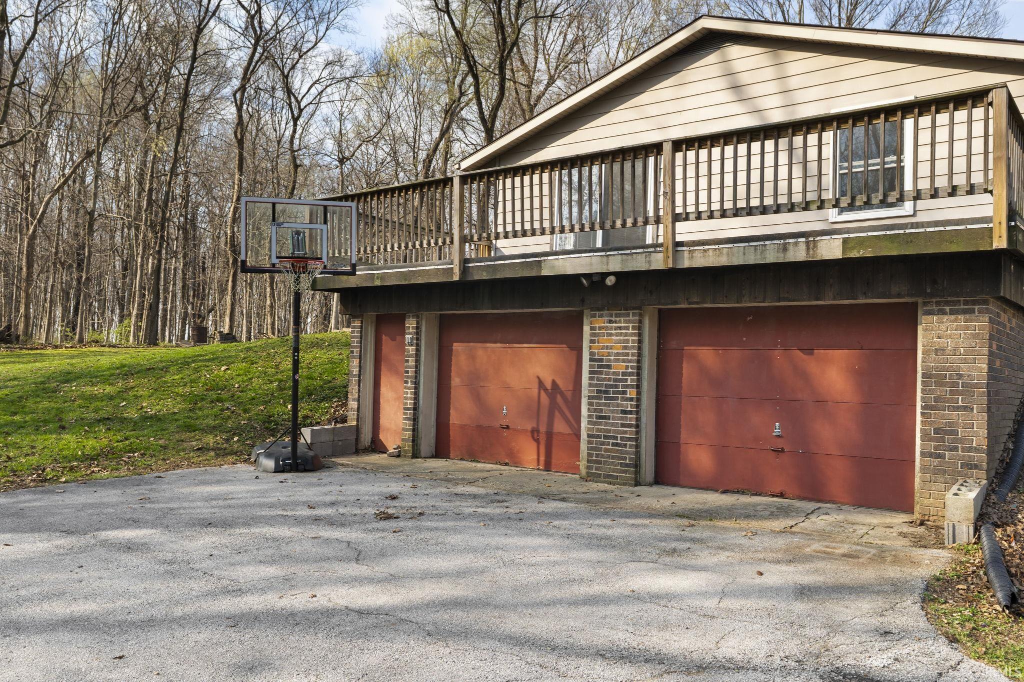 8277 Timber Lane