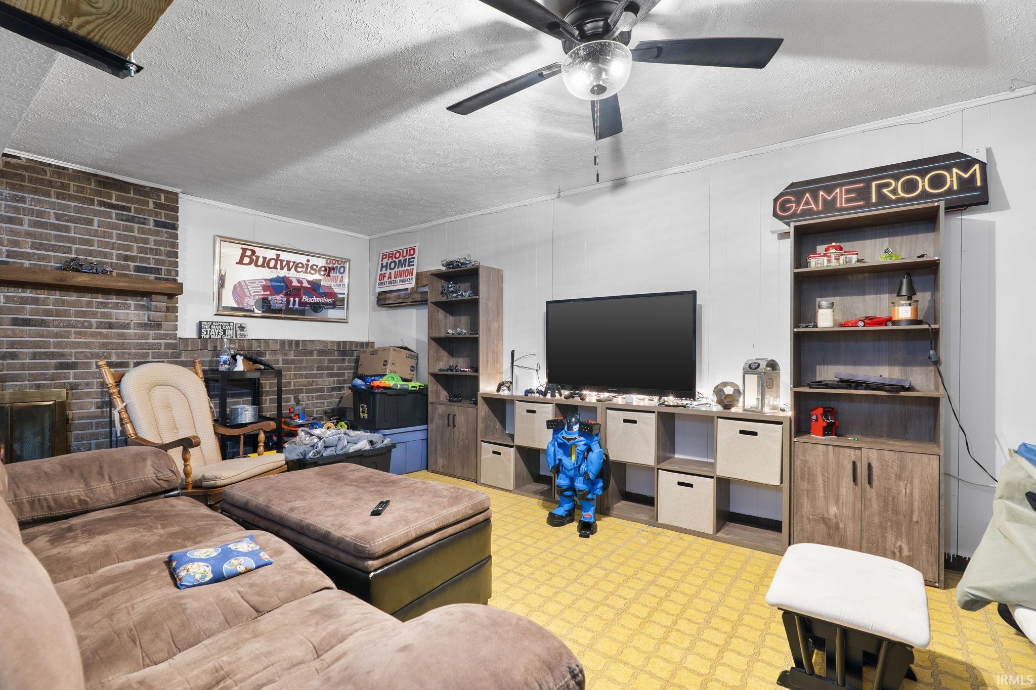 8277 Timber Lane