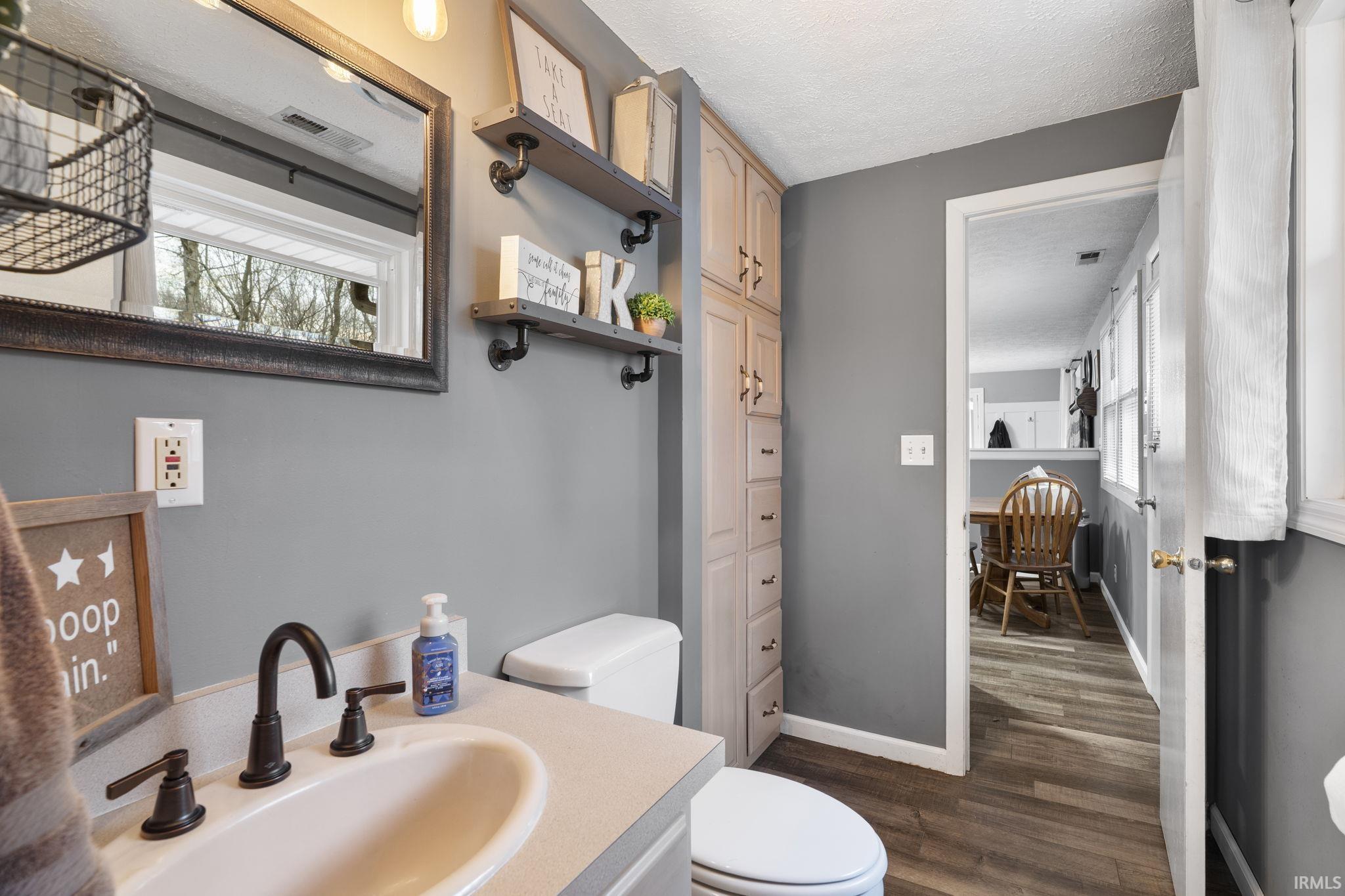 8277 Timber Lane