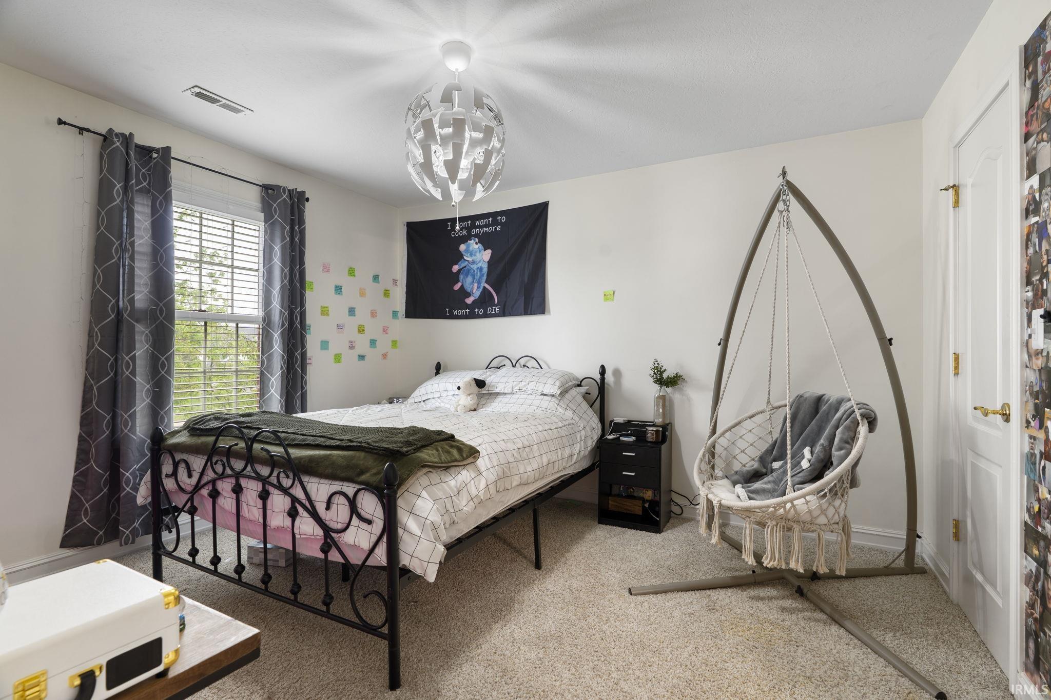 3322 S Crosspoint Court