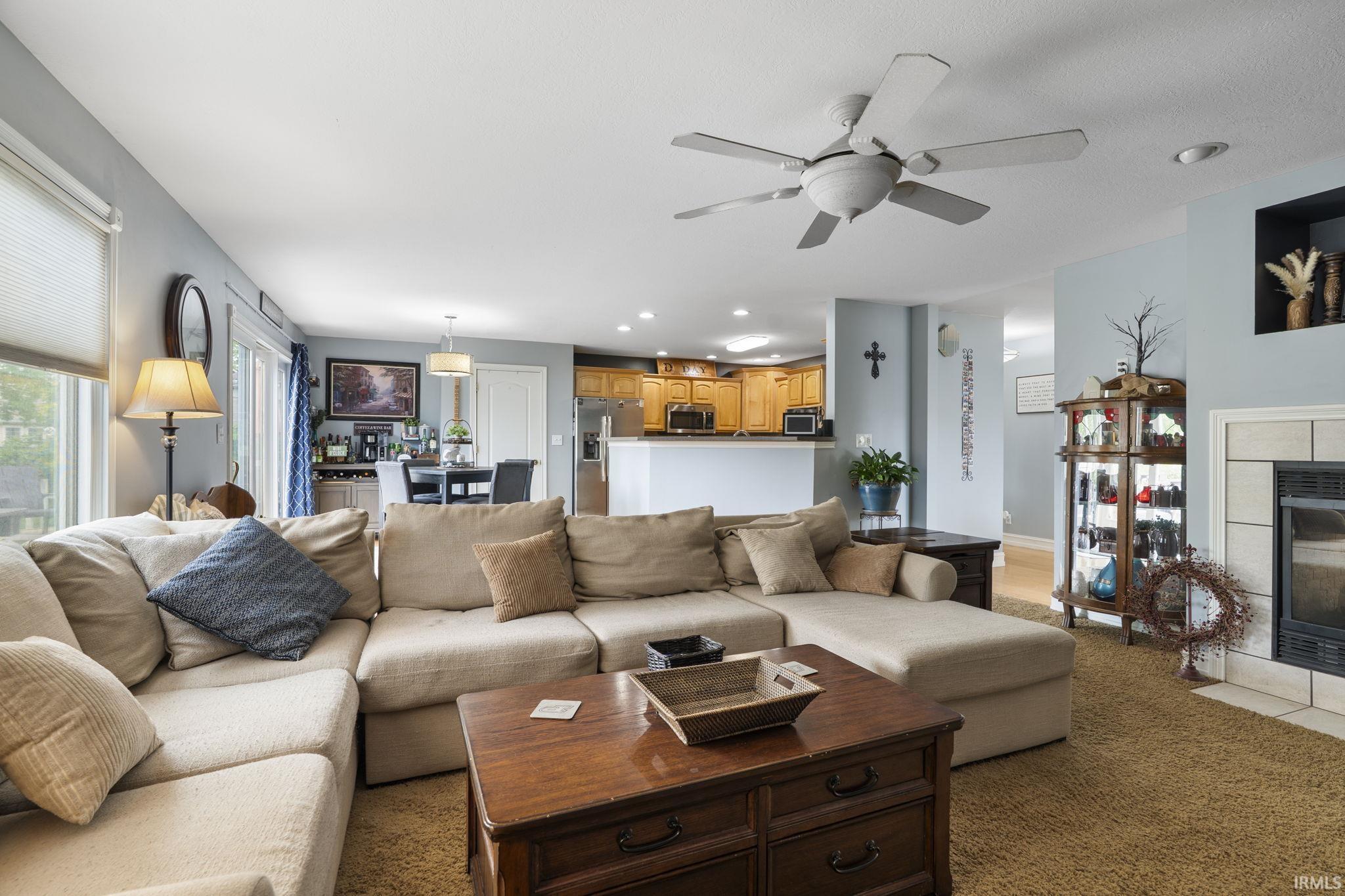 3322 S Crosspoint Court