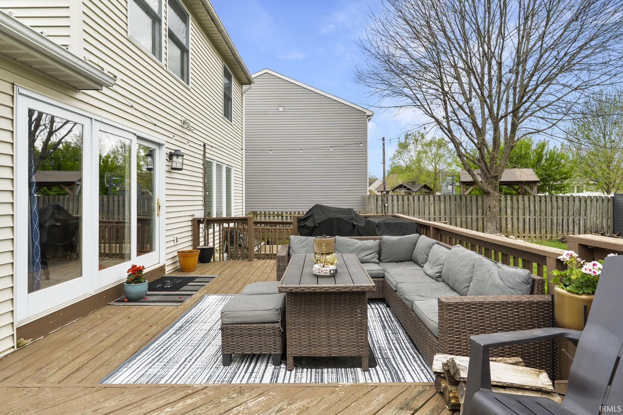 3322 S Crosspoint Court