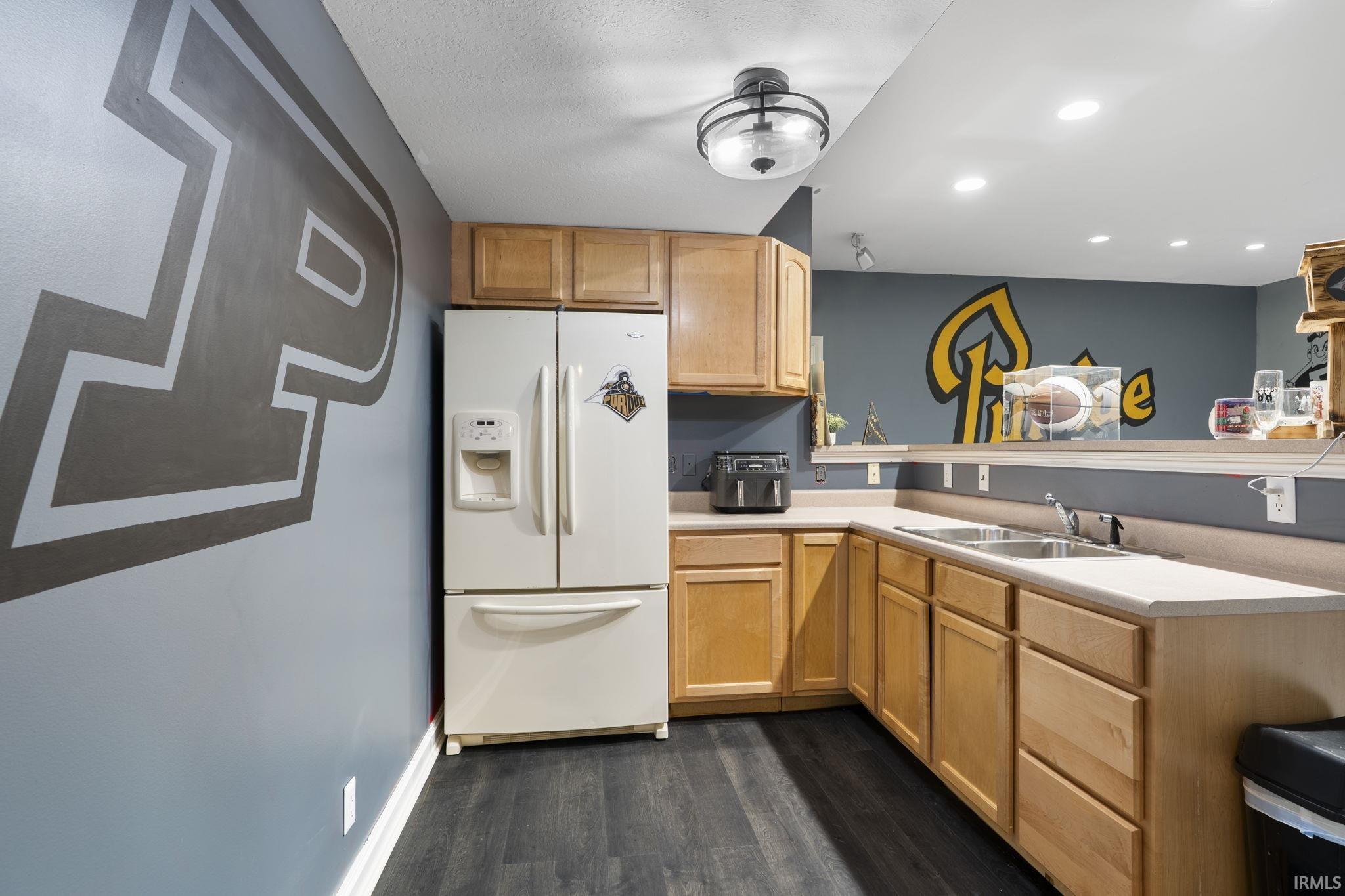3322 S Crosspoint Court