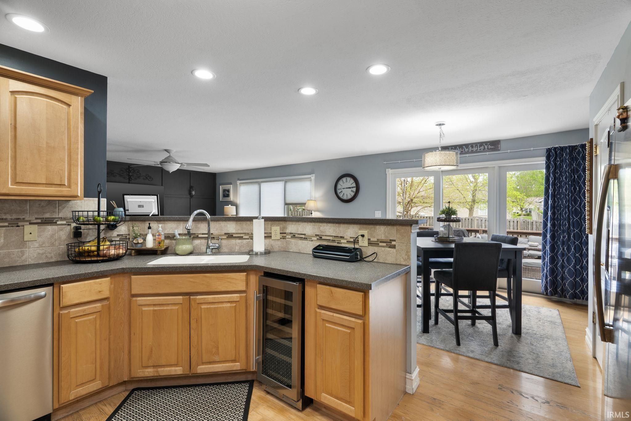 3322 S Crosspoint Court