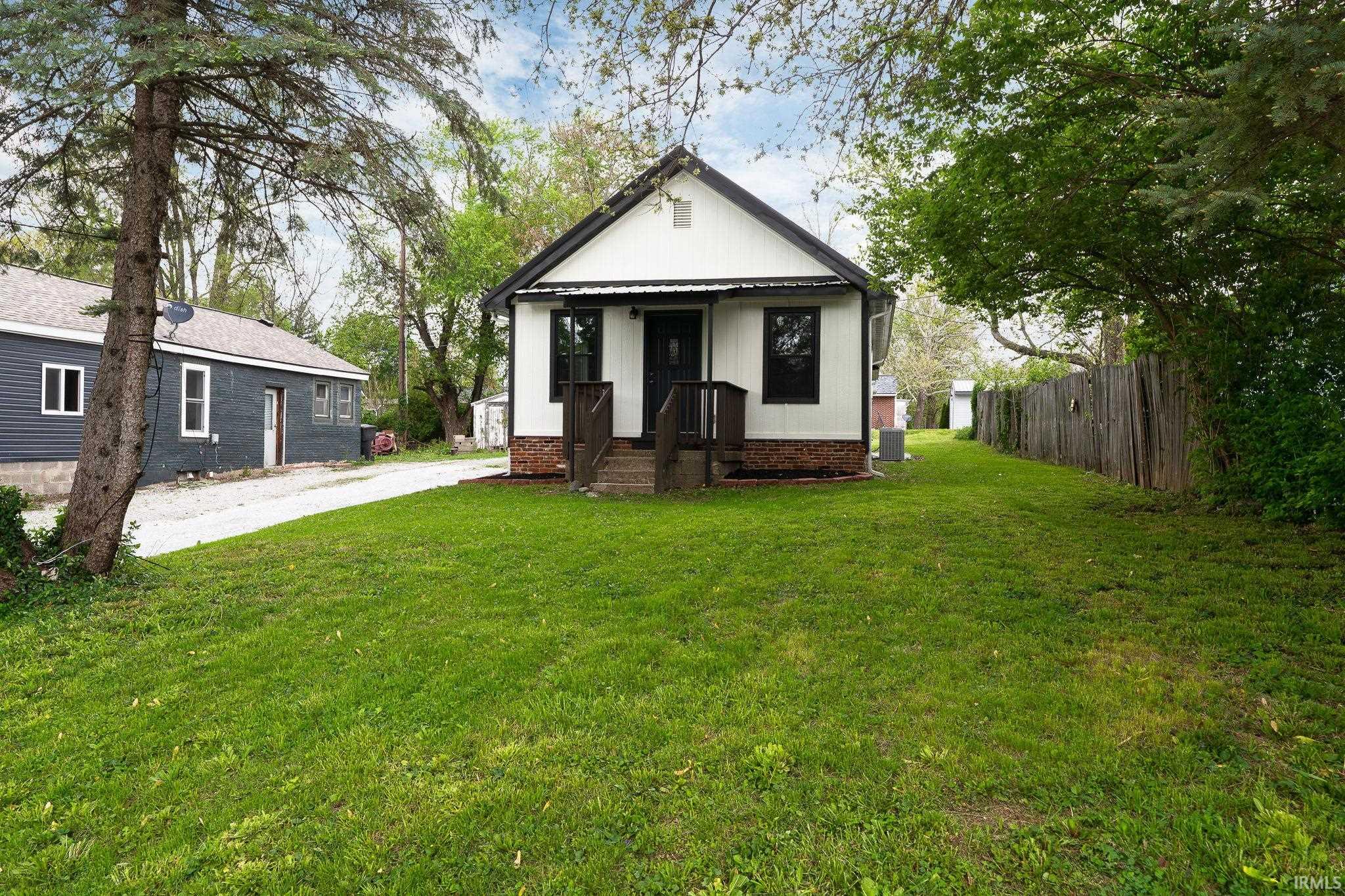 1108 Potomac Avenue