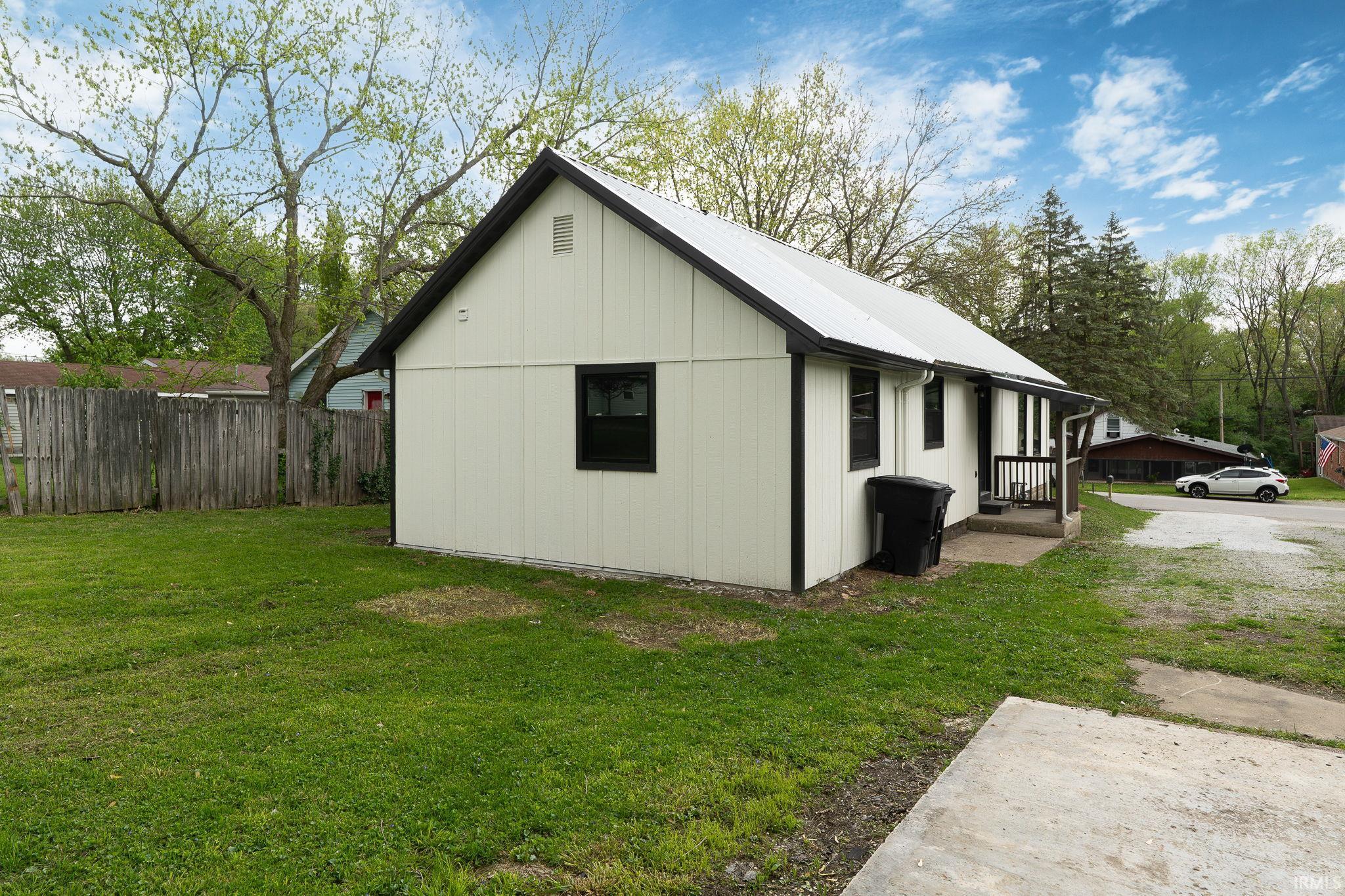 1108 Potomac Avenue