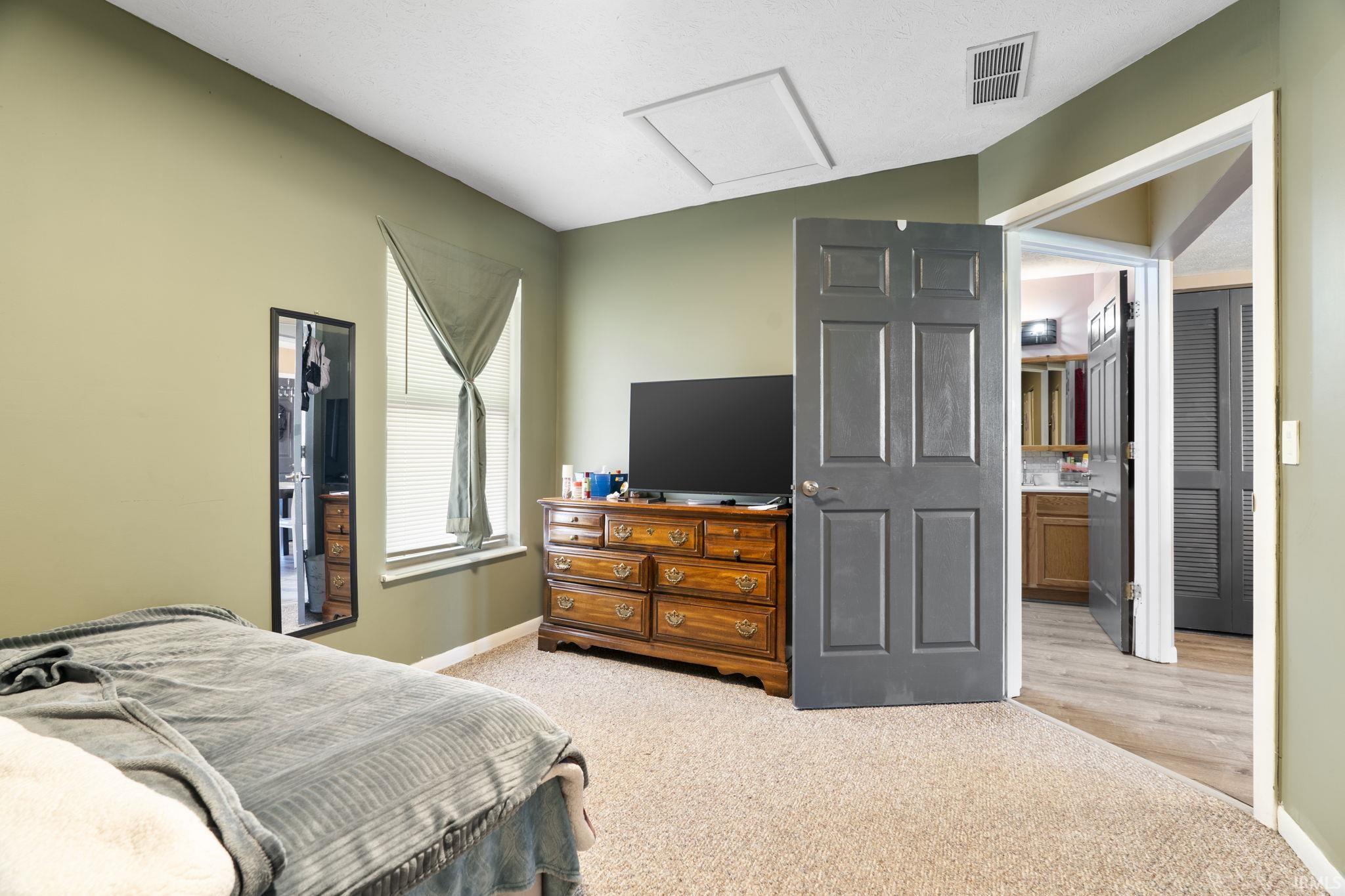 1113 Weaver Court