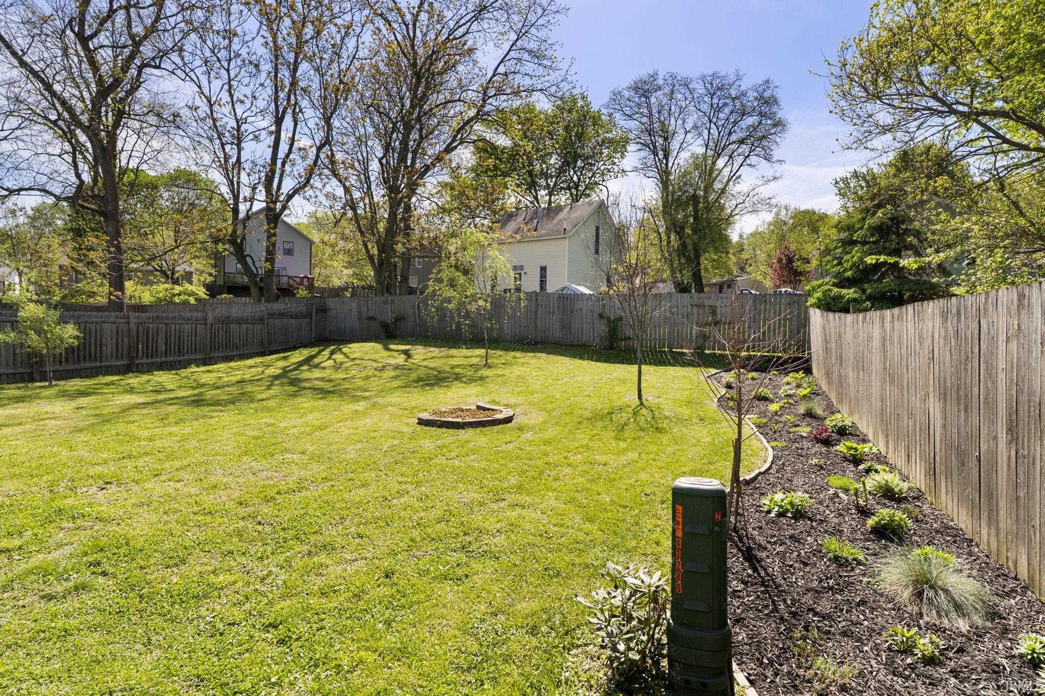 1113 Weaver Court