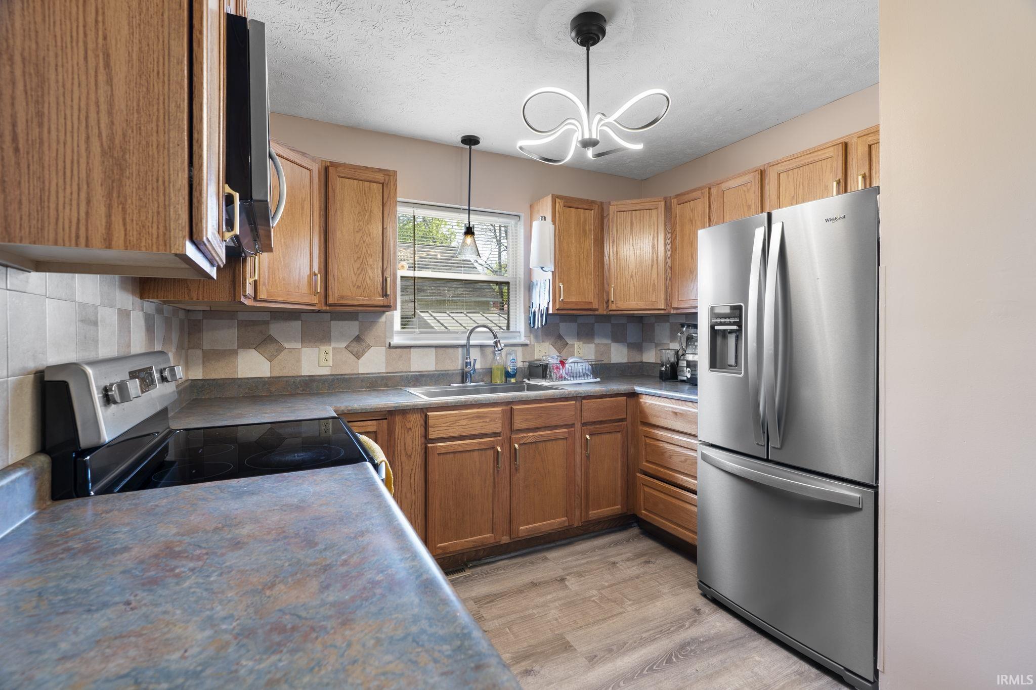 1113 Weaver Court