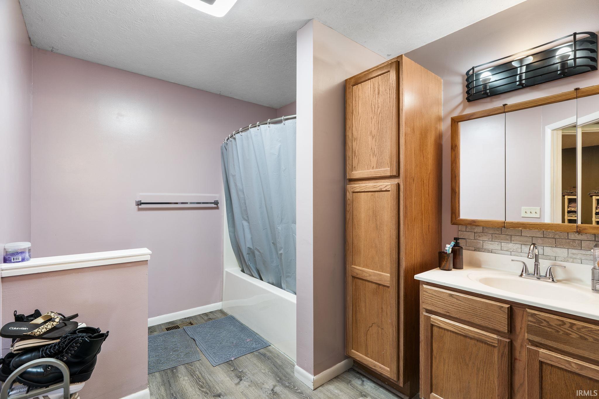 1113 Weaver Court
