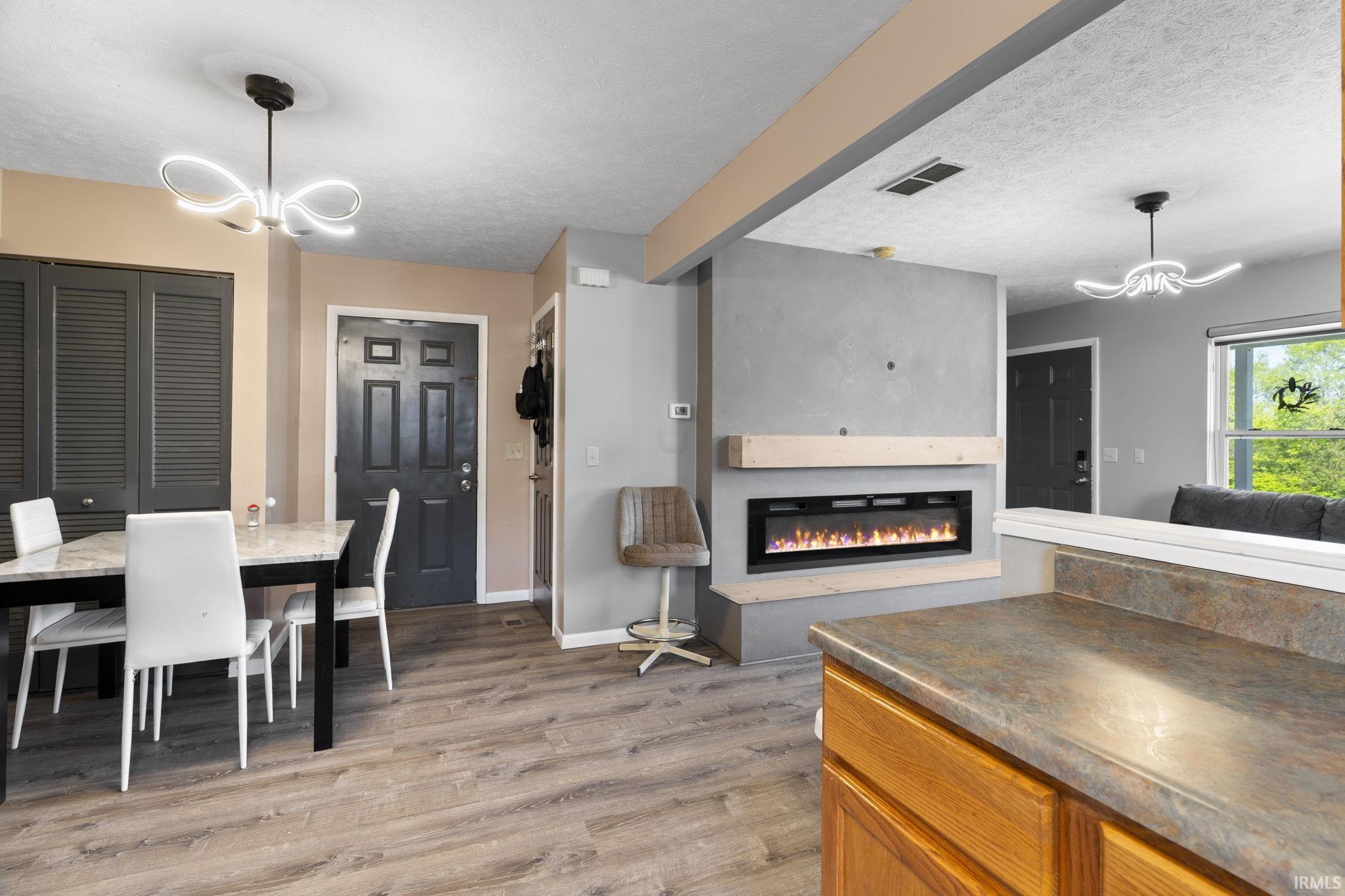 1113 Weaver Court
