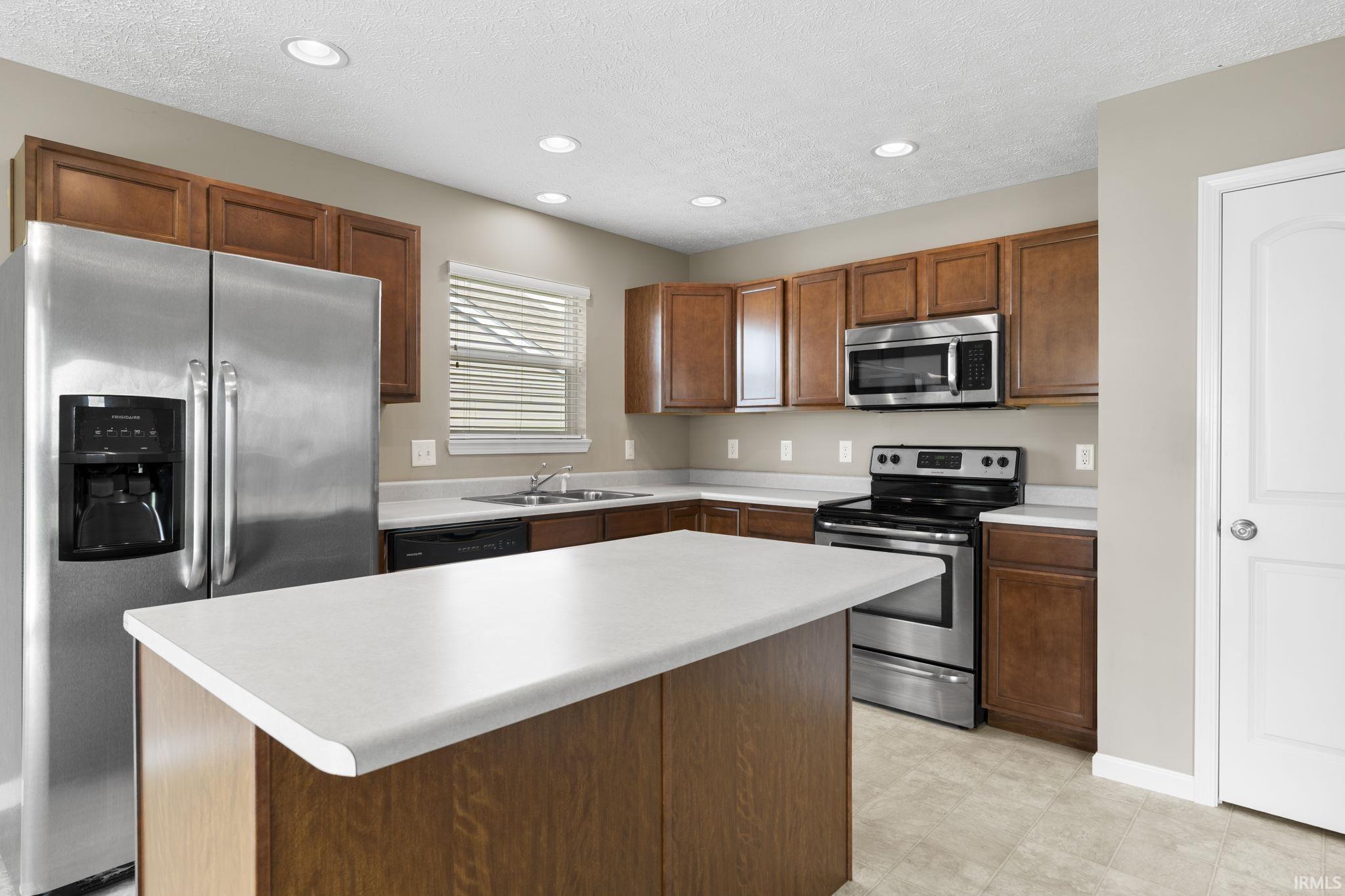 2916 Katmai Court