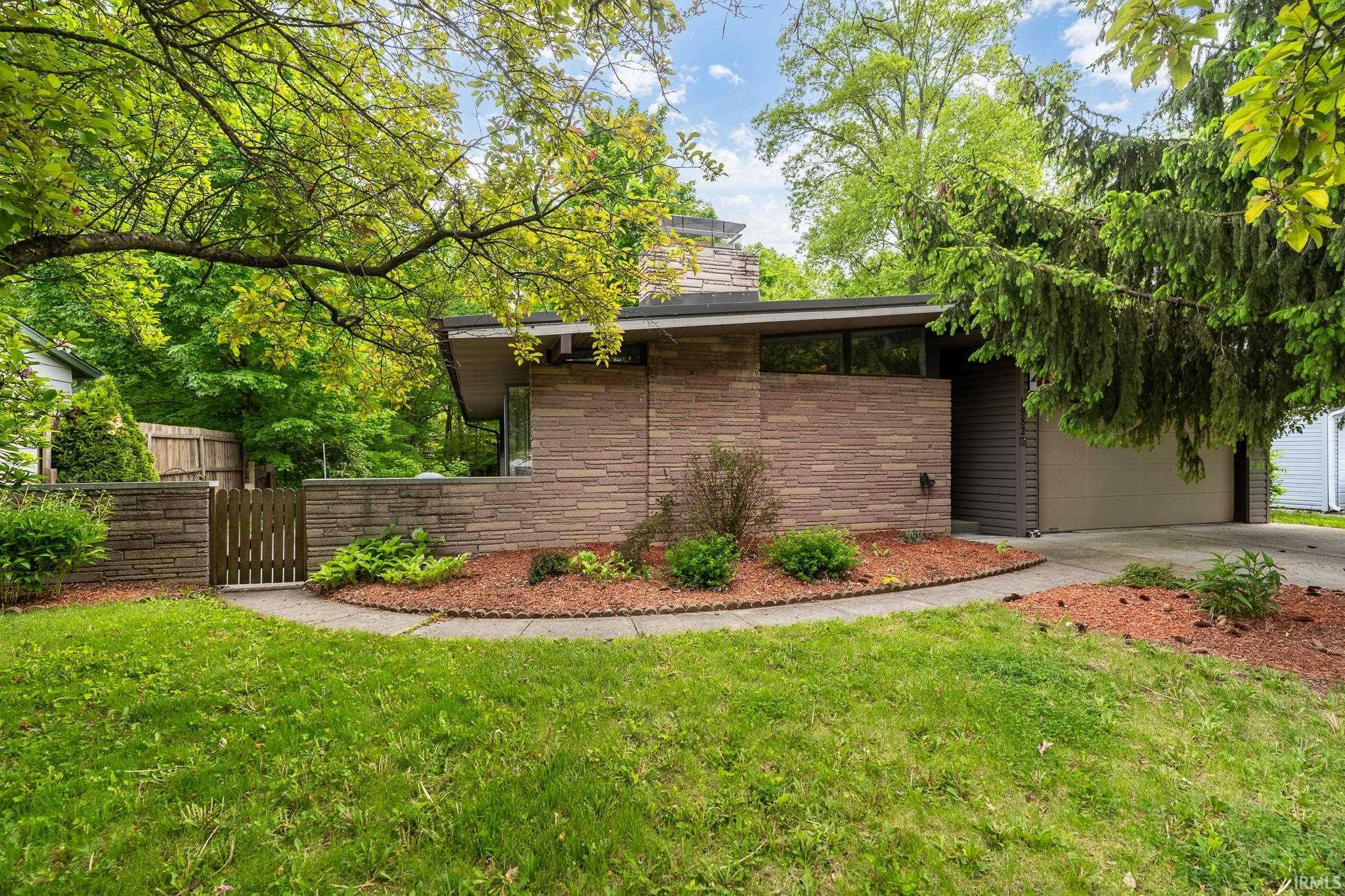 1982 Indian Trail Drive