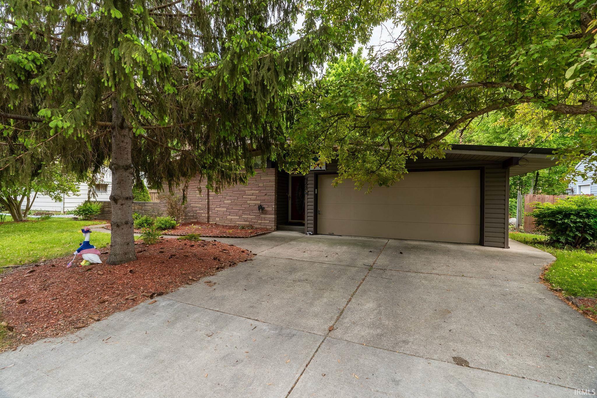 1982 Indian Trail Drive