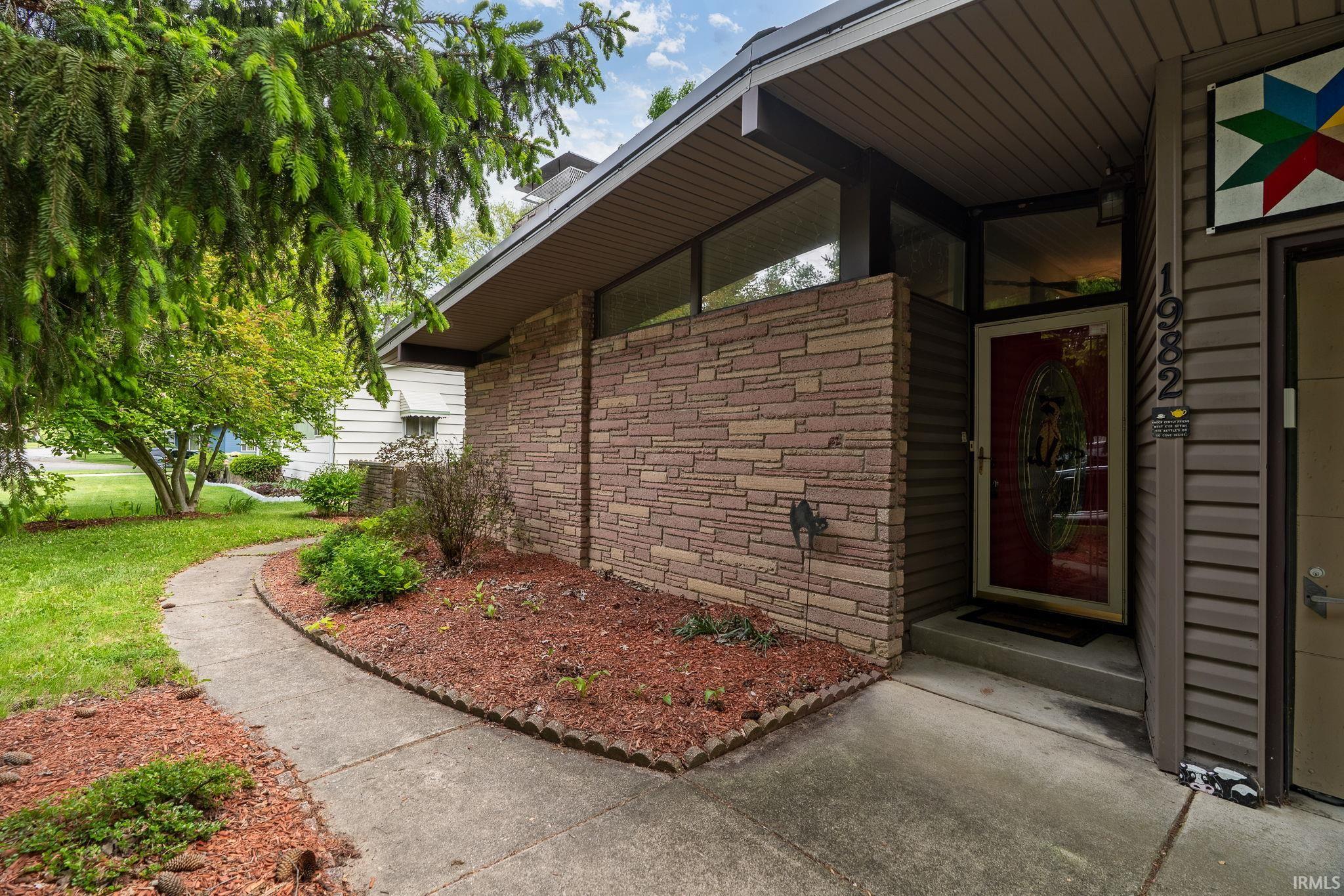 1982 Indian Trail Drive