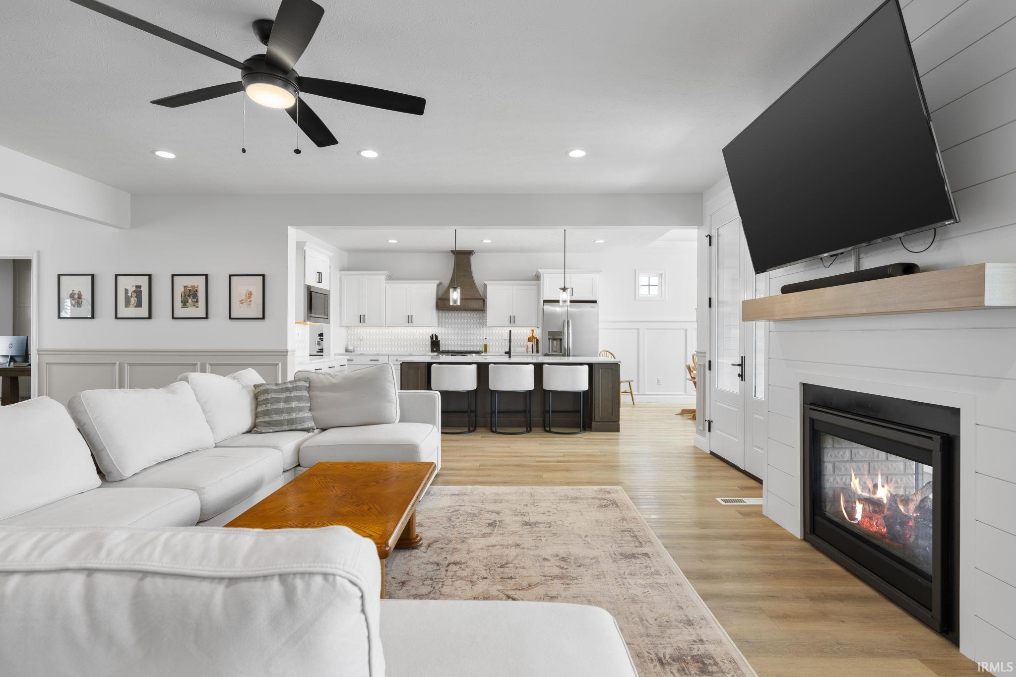 4431 Admirals Cove Drive